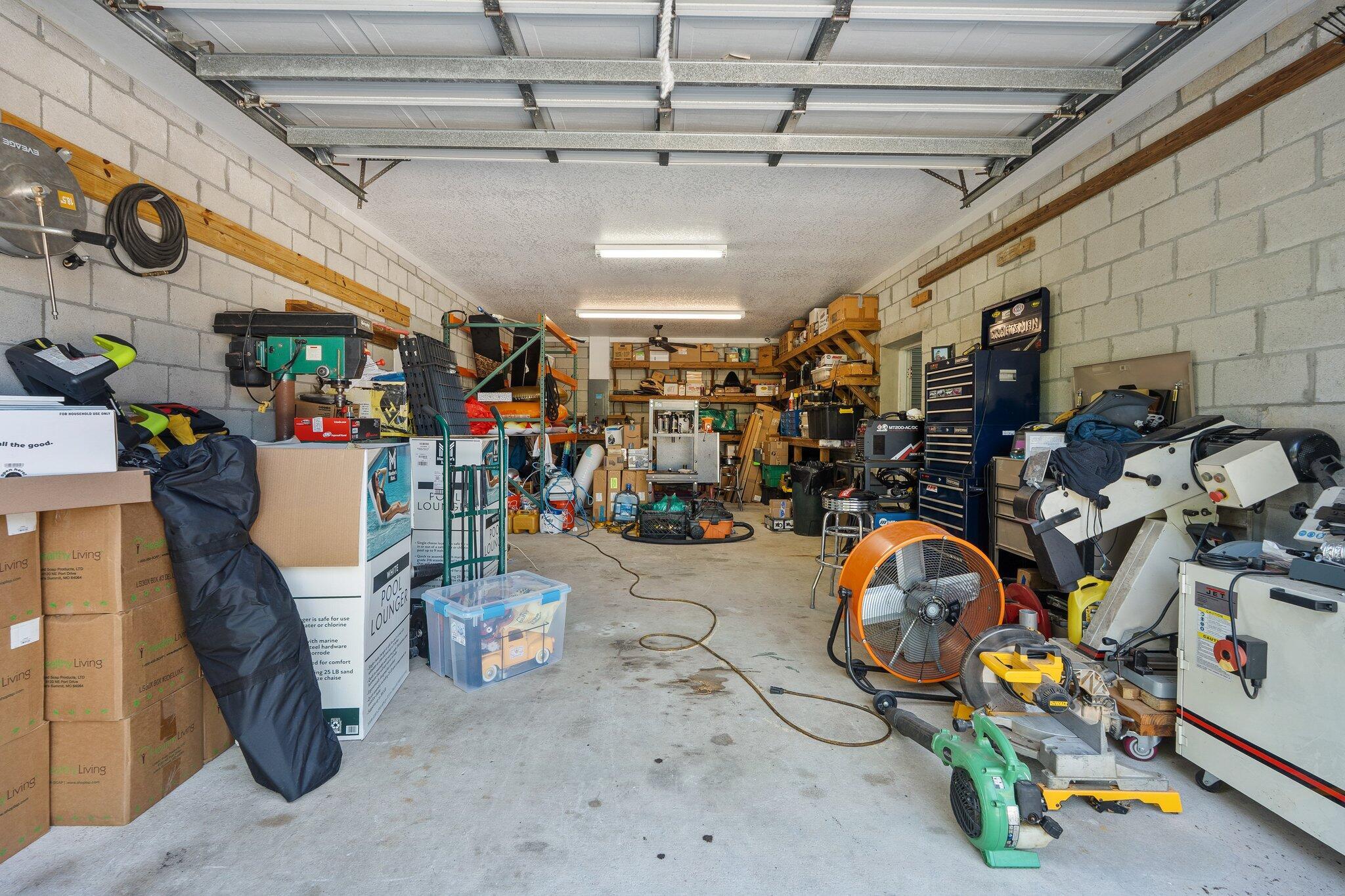 METES AND BOUNDS - Residential