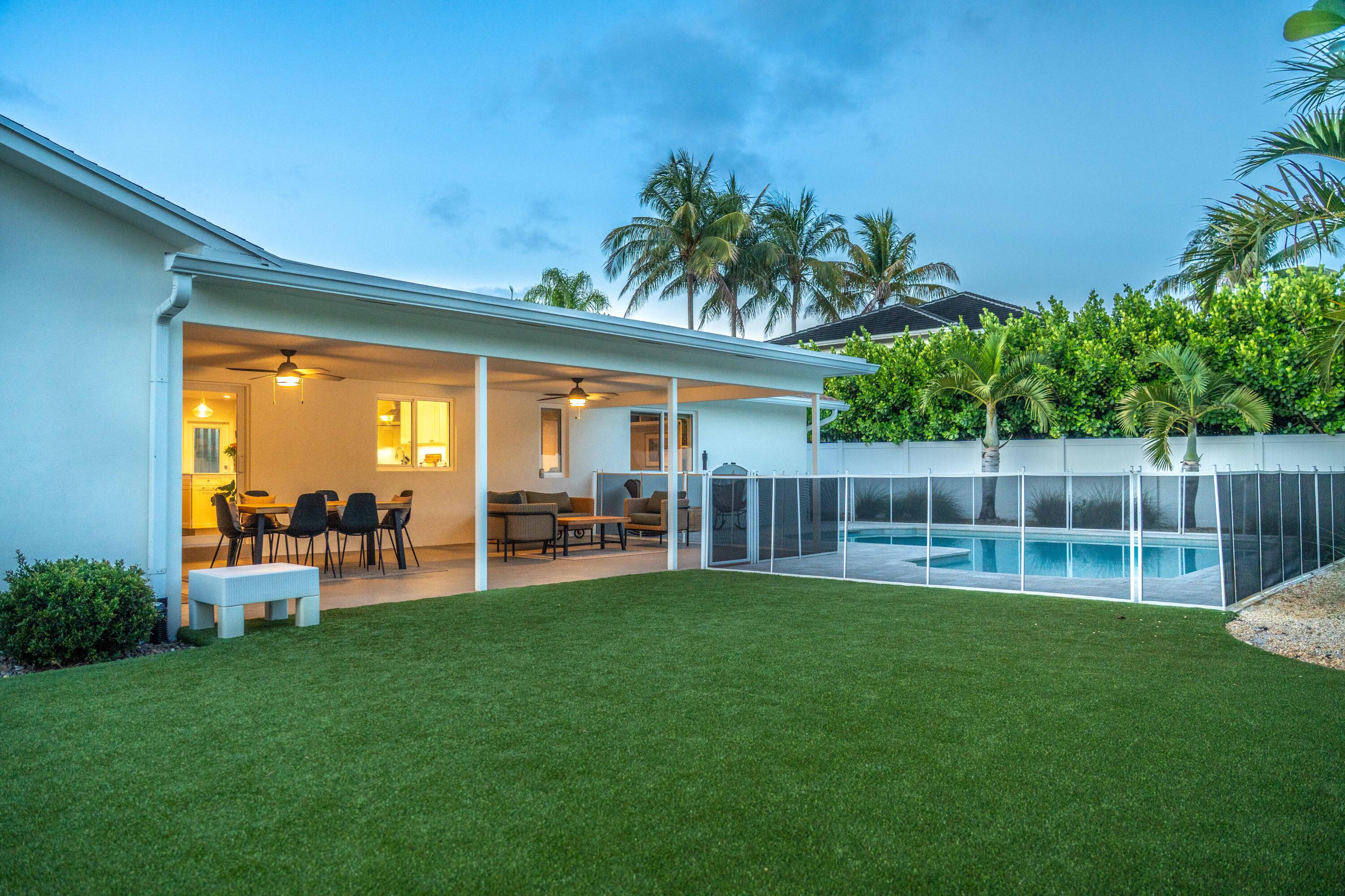 LAKE FLORESTA PARK - Residential