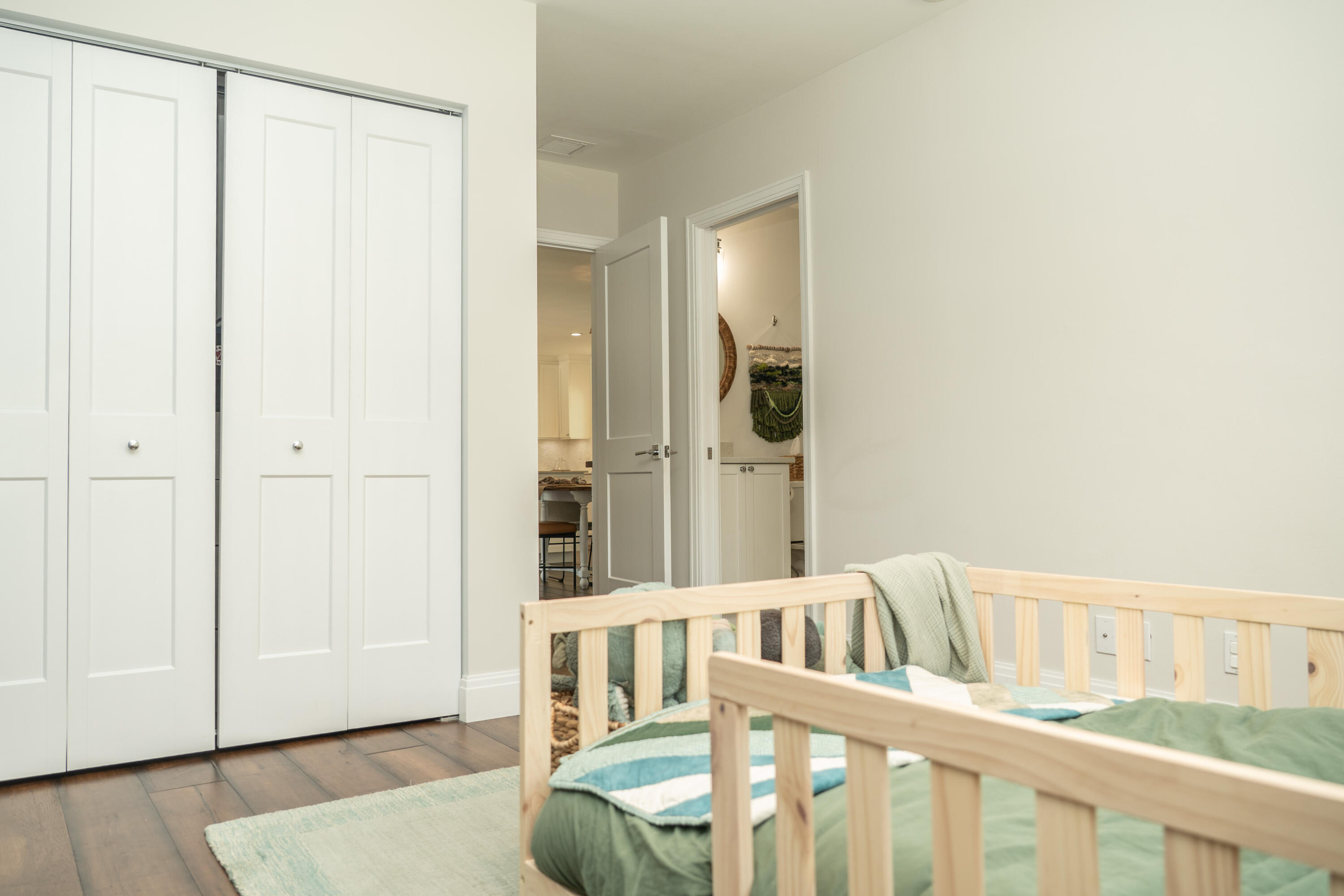LAKE FLORESTA PARK - Residential