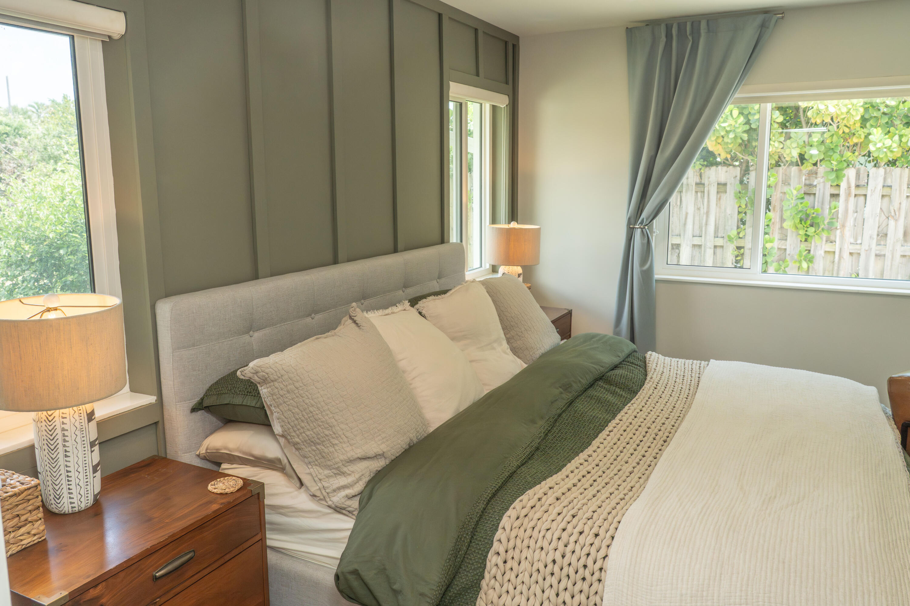 LAKE FLORESTA PARK - Residential