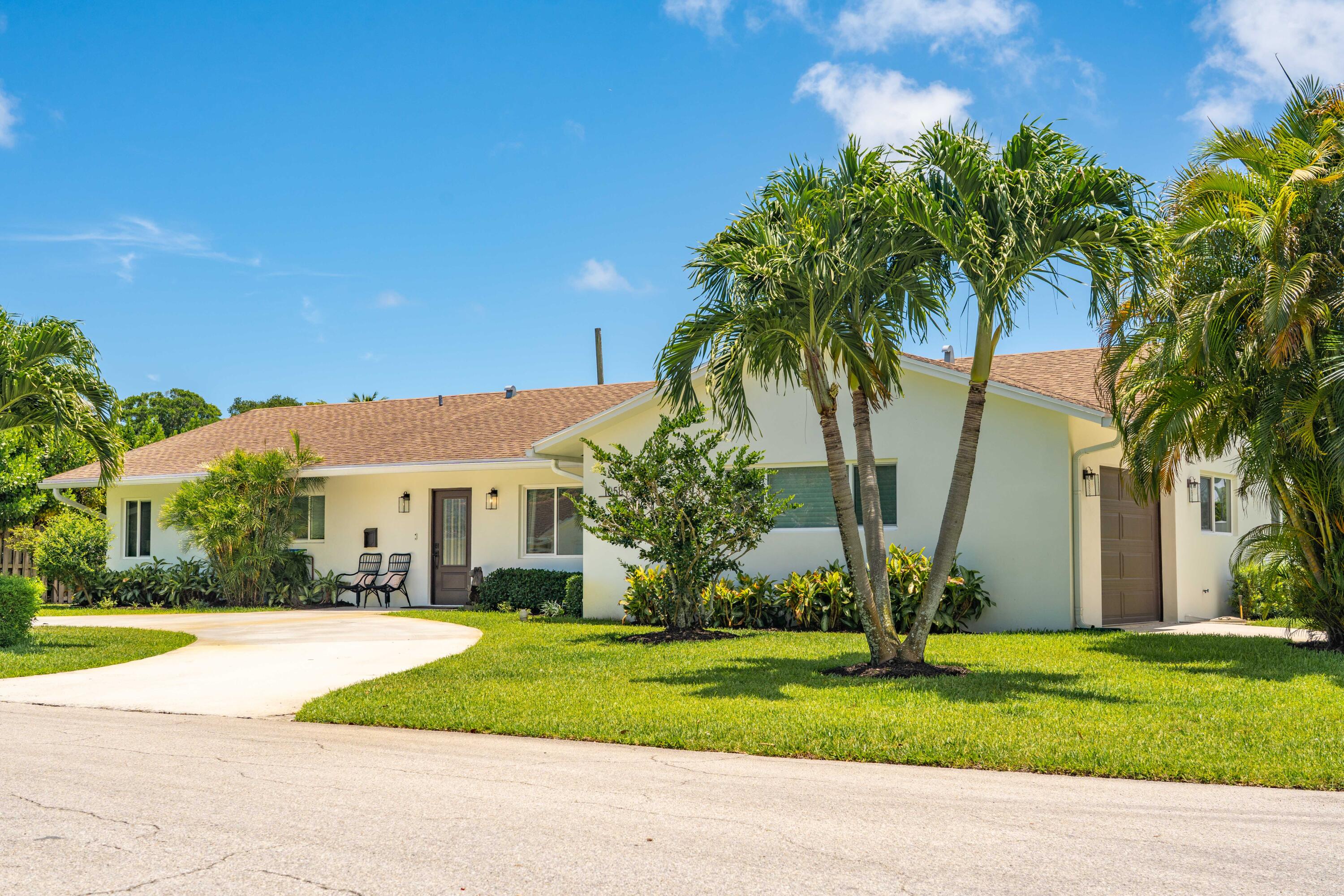 LAKE FLORESTA PARK - Residential