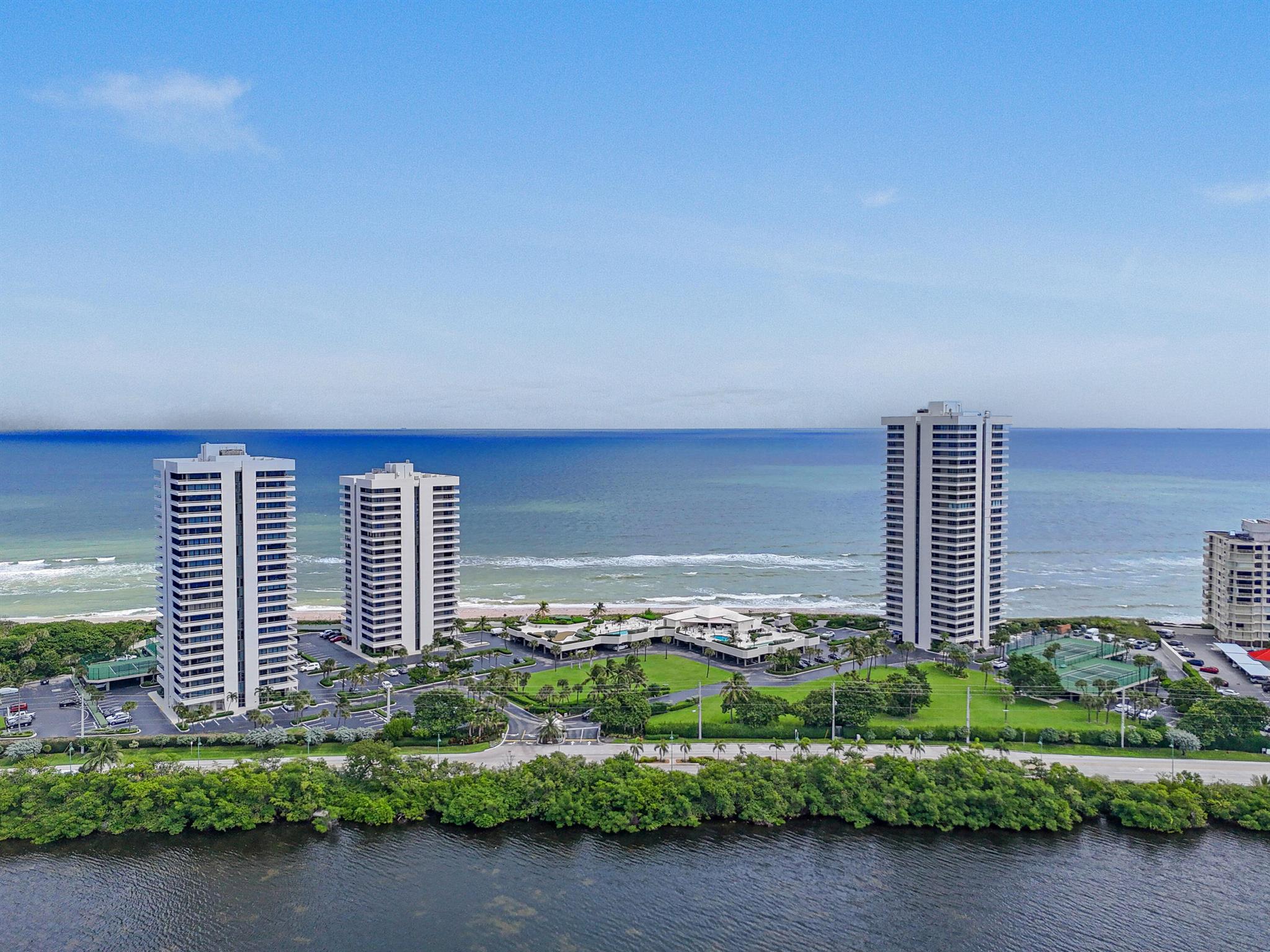 WATER GLADES CONDO - Residential