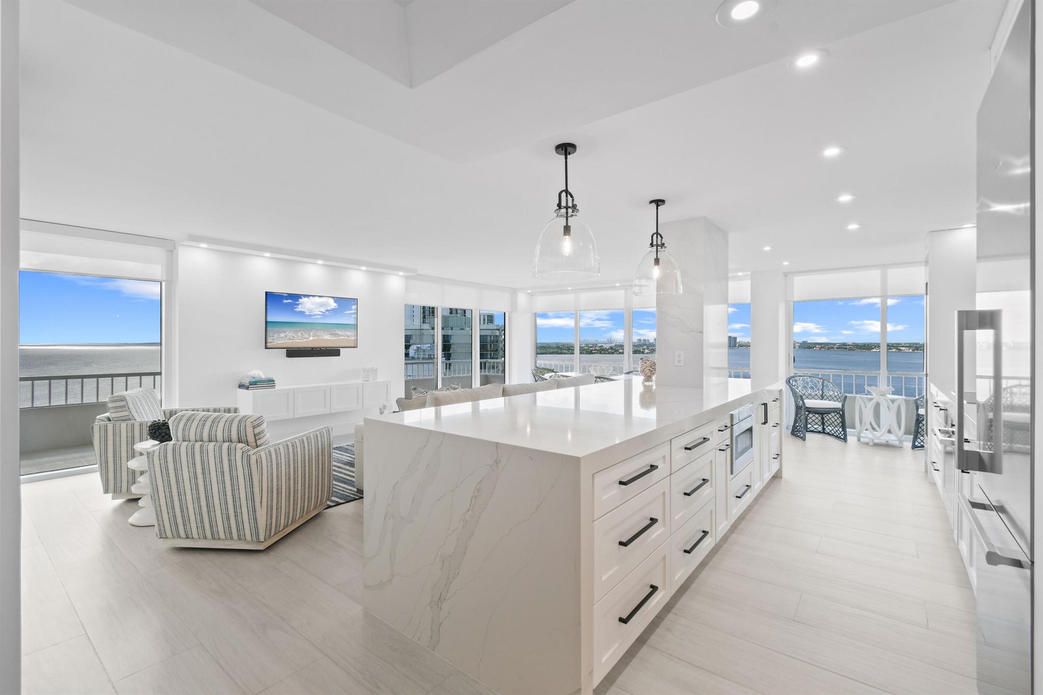 View photos, virtual tours, details... 5510 N Ocean Drive 17b