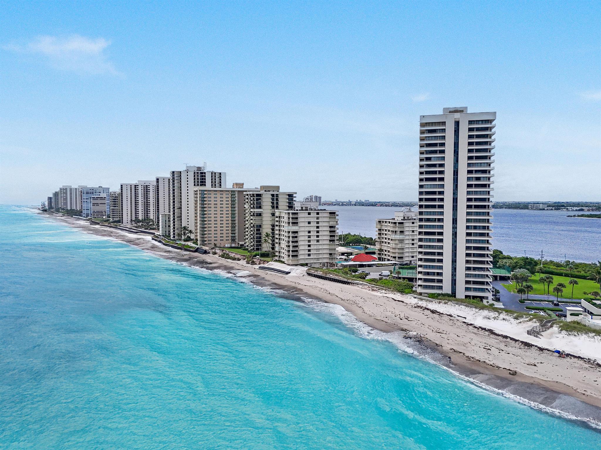 WATER GLADES CONDO - Residential