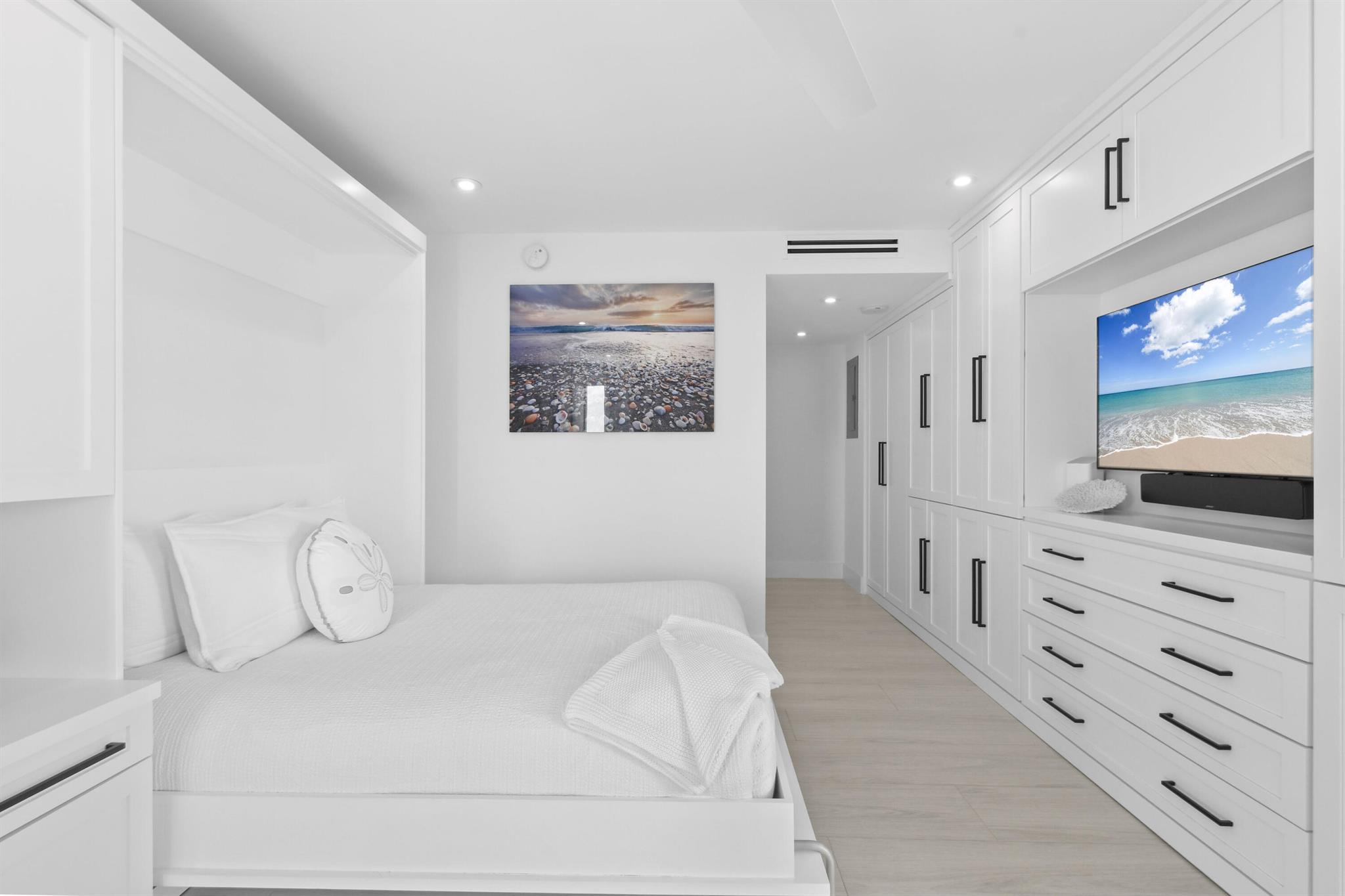 WATER GLADES CONDO - Residential
