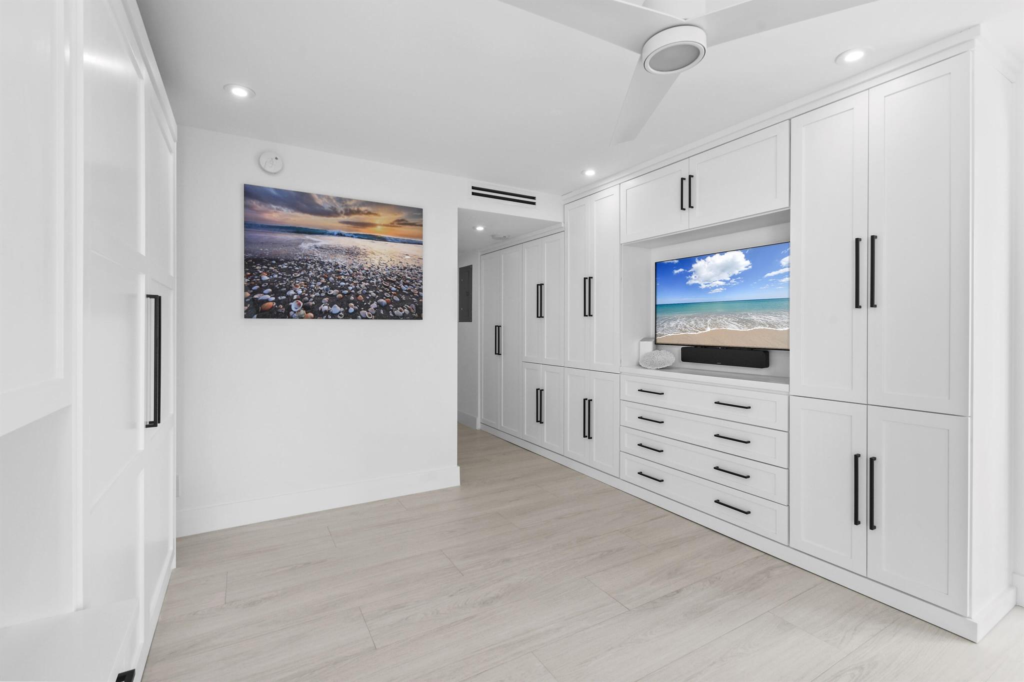WATER GLADES CONDO - Residential