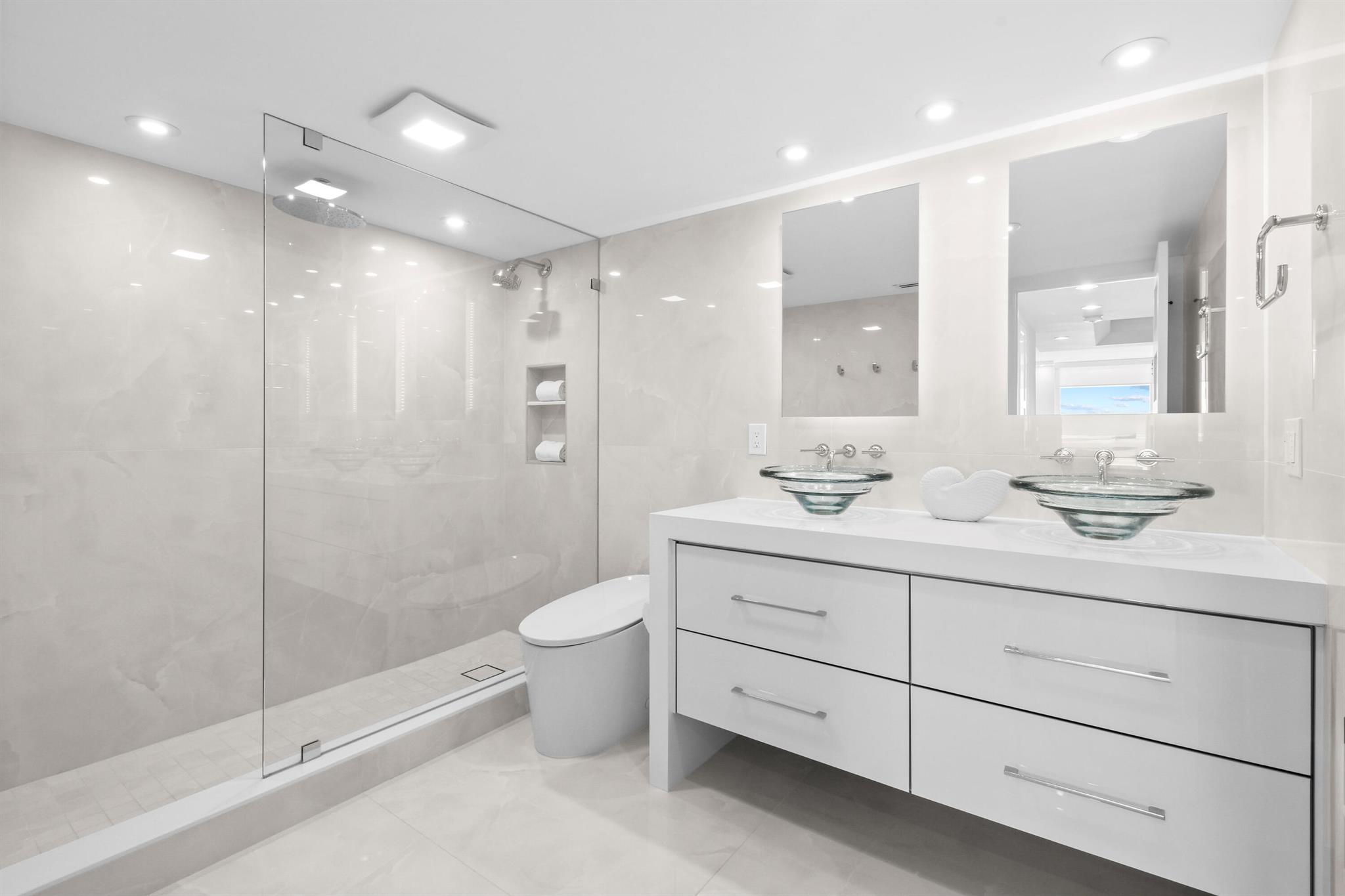 WATER GLADES CONDO - Residential