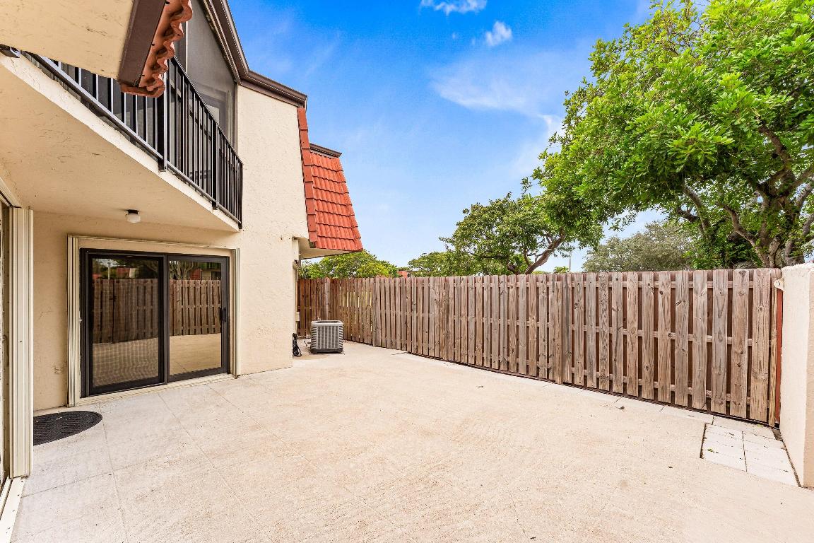 SOMERSET - Residential