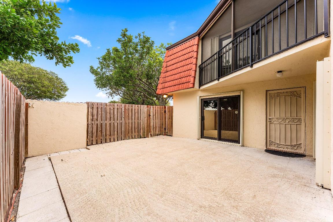 SOMERSET - Residential