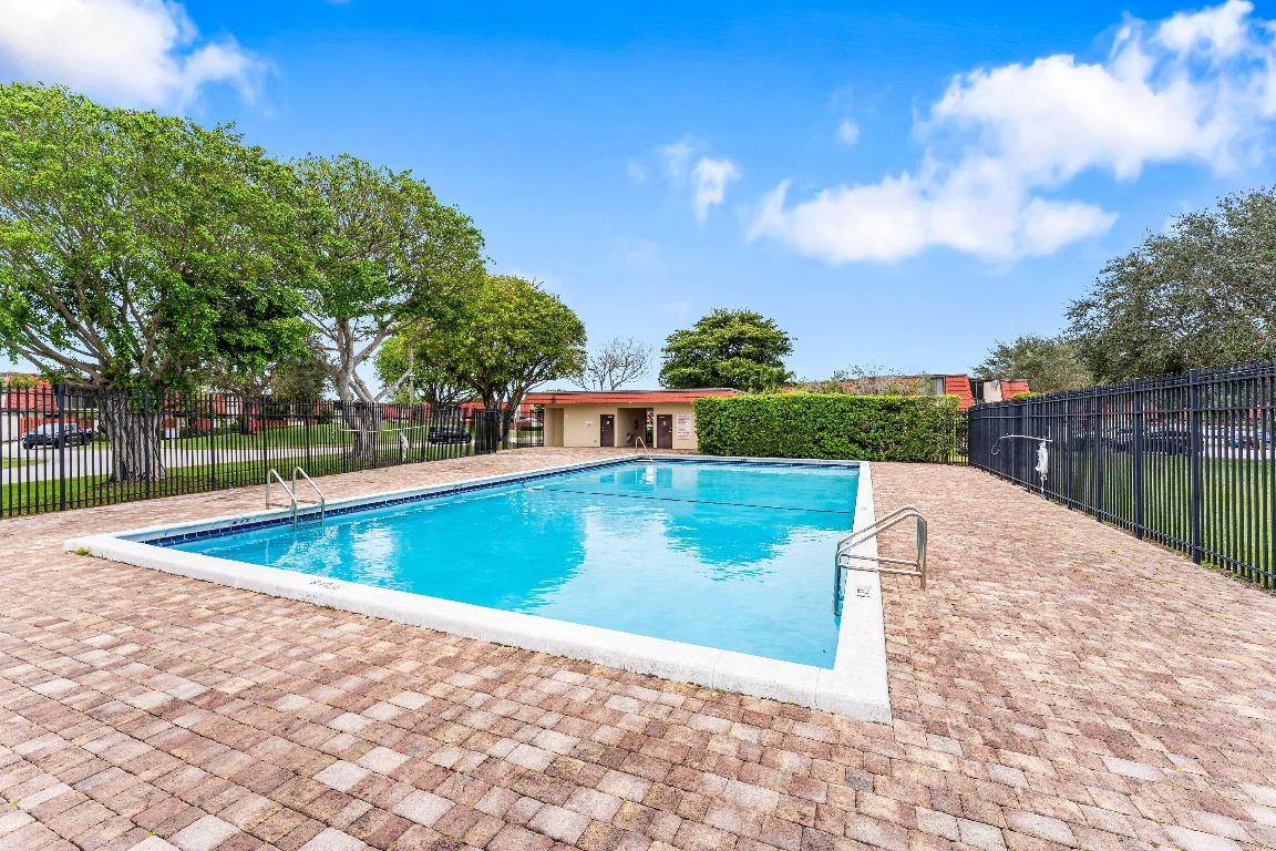 SOMERSET - Residential