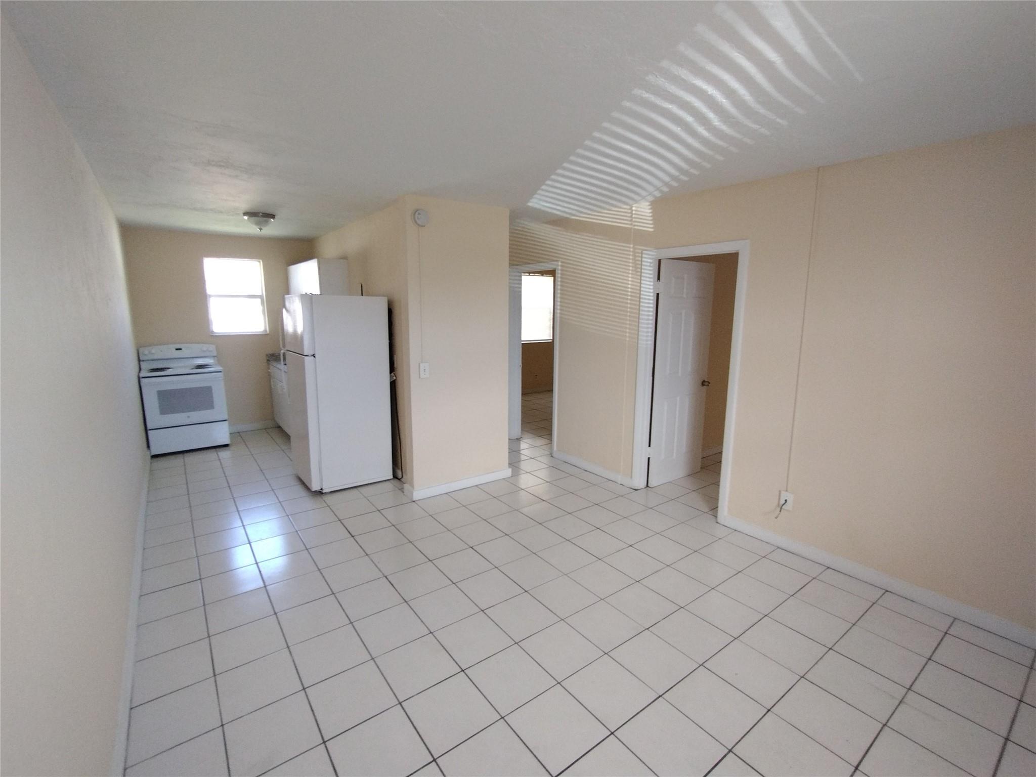 Meekins Add 1 Amd 26-50 B - Residential Lease