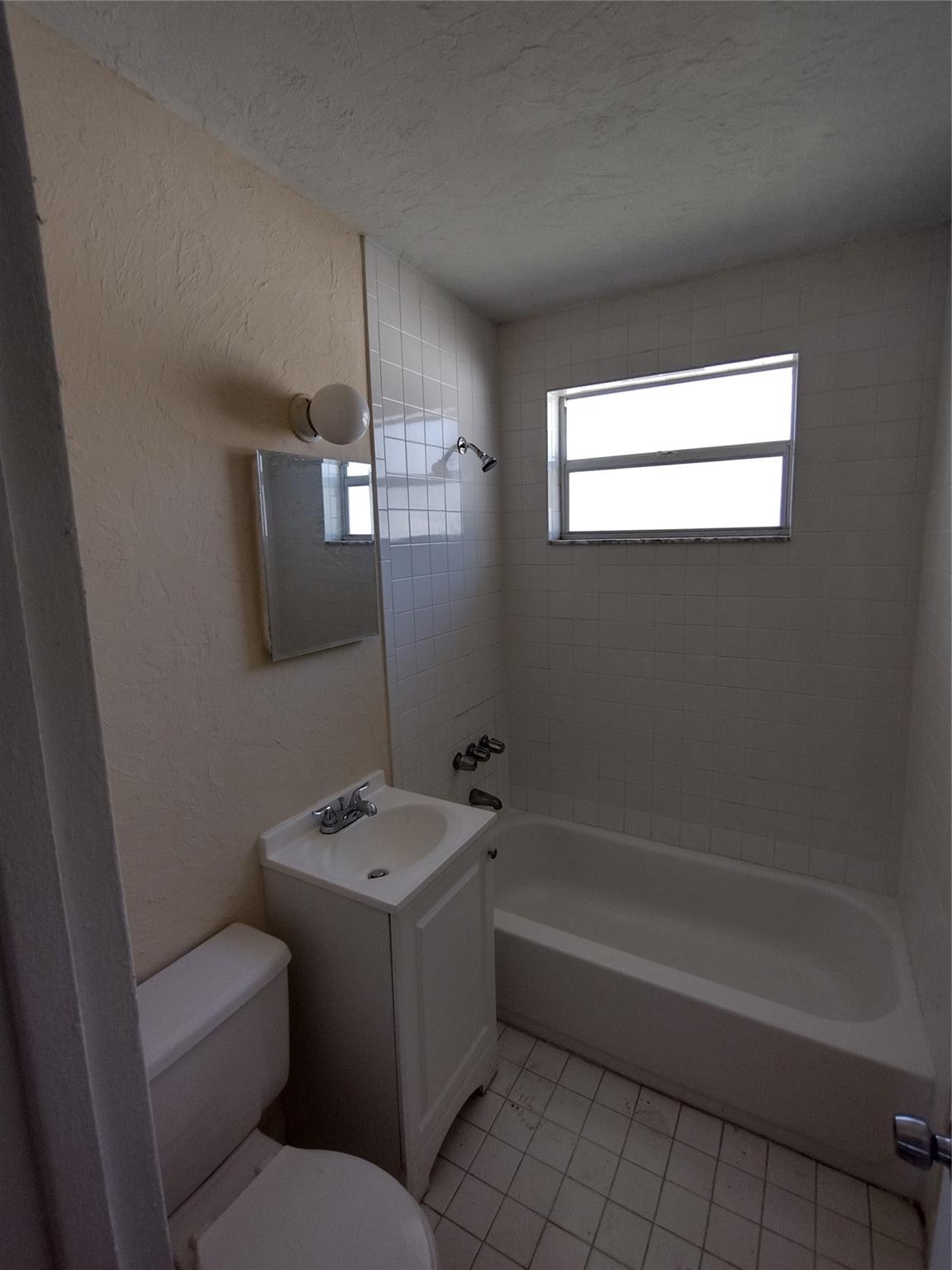 Meekins Add 1 Amd 26-50 B - Residential Lease