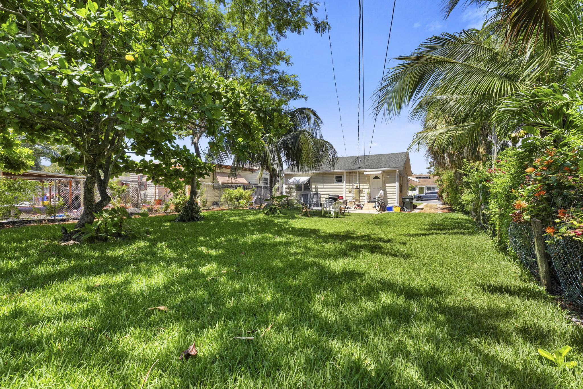 LAKE WORTH TOWN OF ADD 1 - Residential