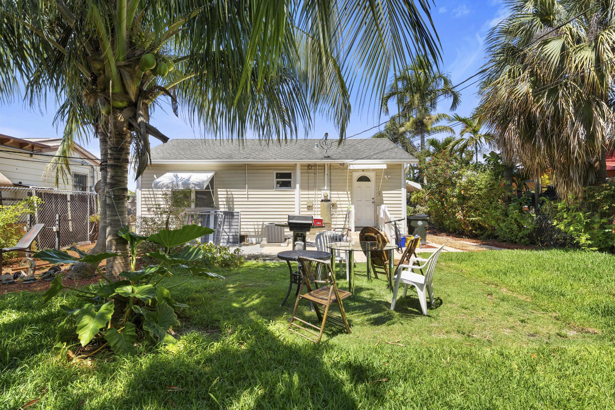 LAKE WORTH TOWN OF ADD 1 - Residential