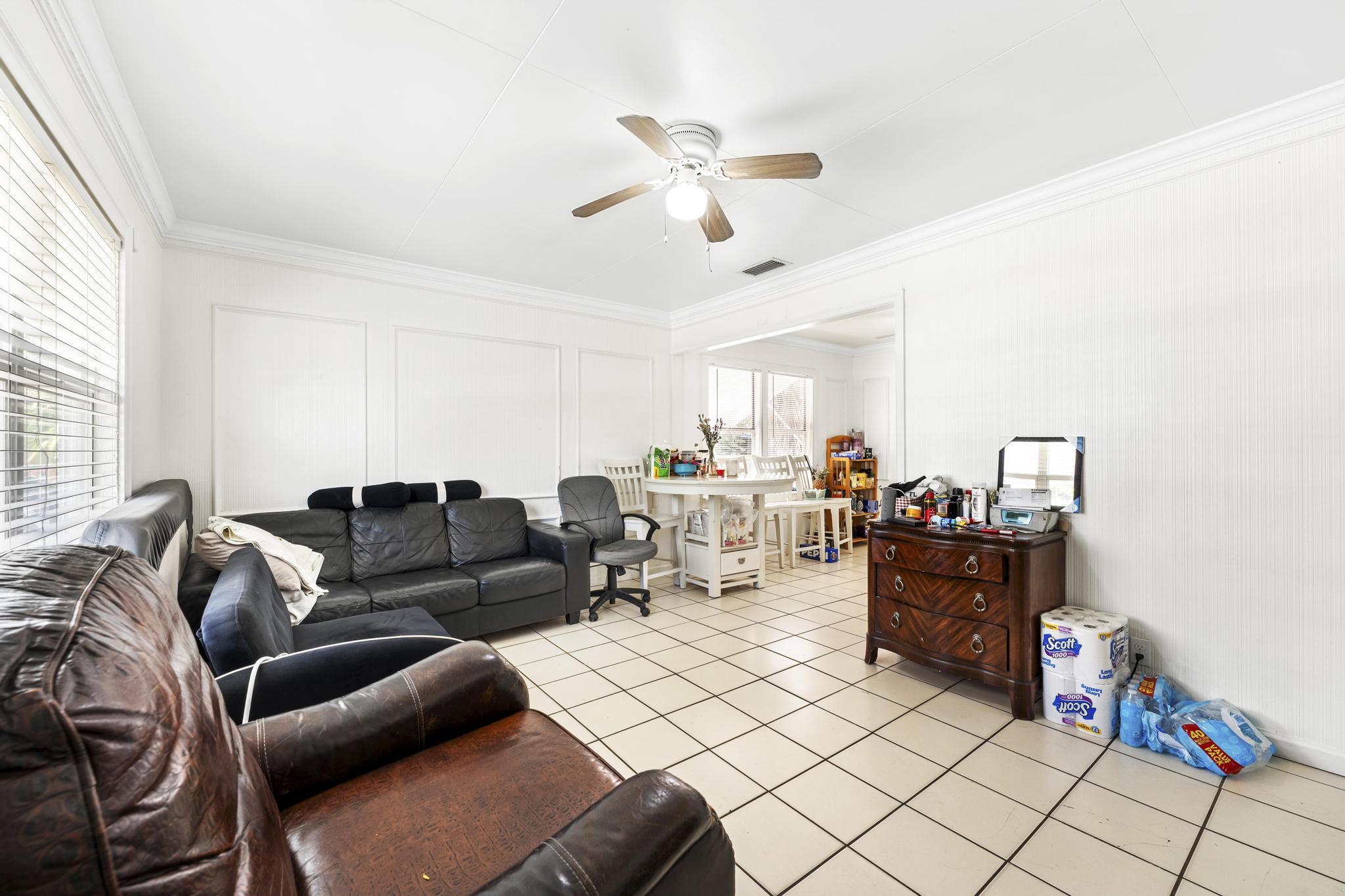 LAKE WORTH TOWN OF ADD 1 - Residential