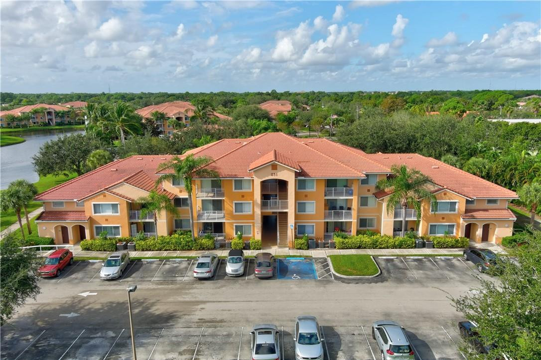 THE CLUB AT ST LUCIE WEST - Residential