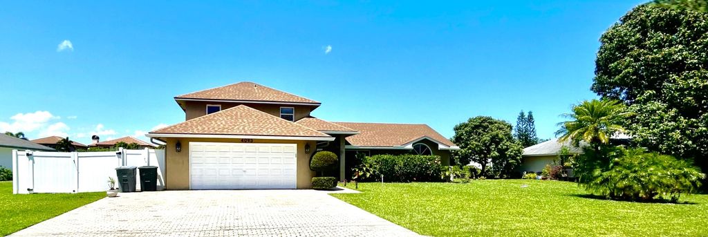Photo of 4093 Palo Verde Drive, Boynton Beach, FL 33436 (MLS # B26022038)