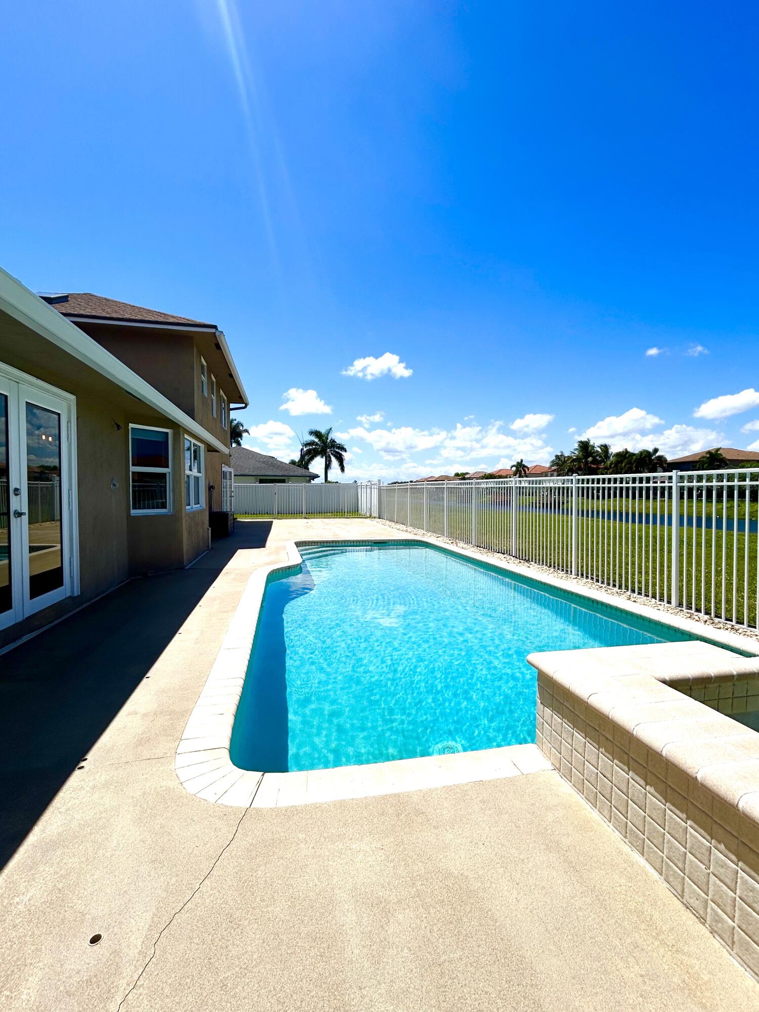 CYPRESS CREEK - Residential