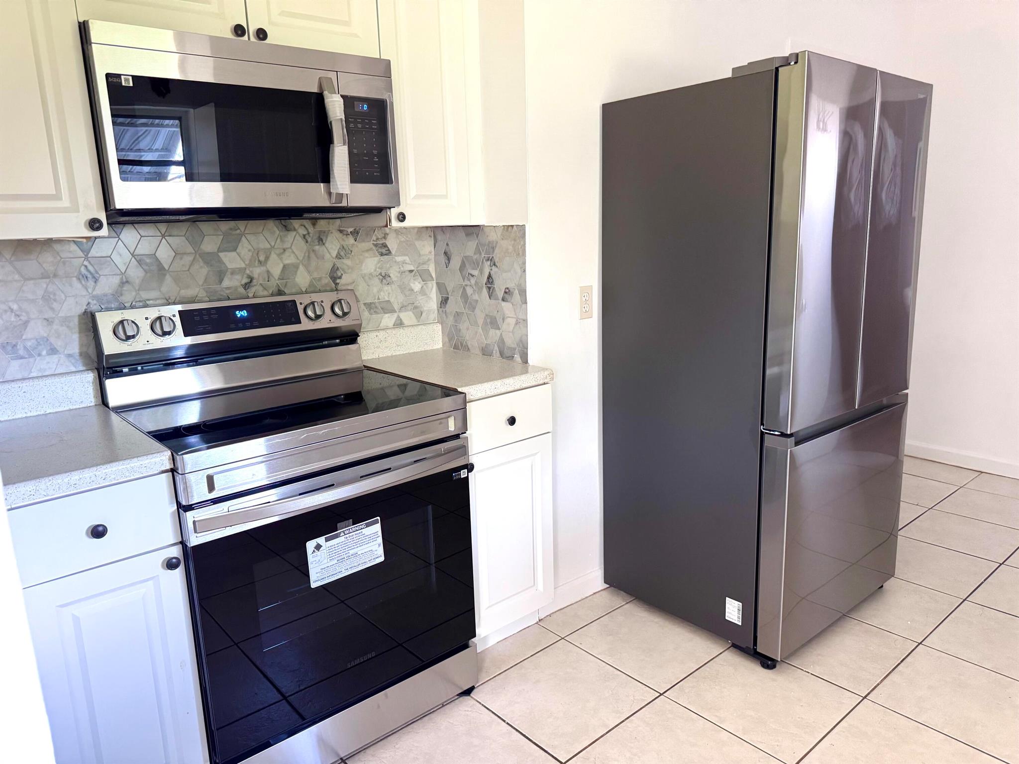 LAKEWOOD GARDENS PLAT NO - Residential Lease