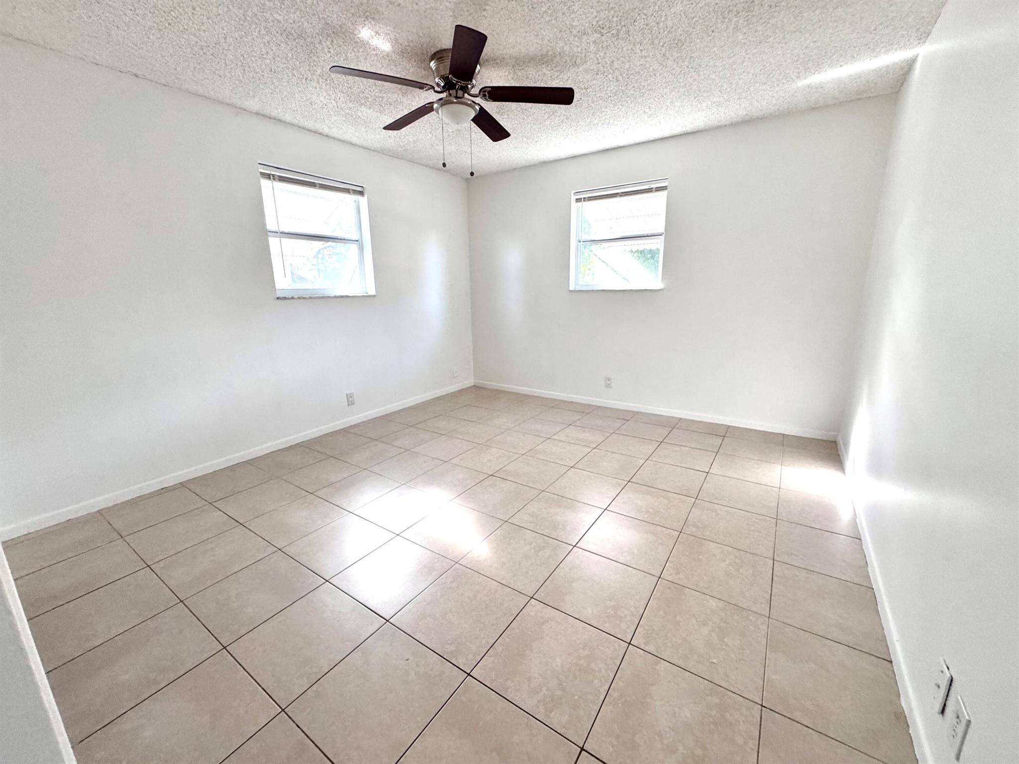 LAKEWOOD GARDENS PLAT NO - Residential Lease