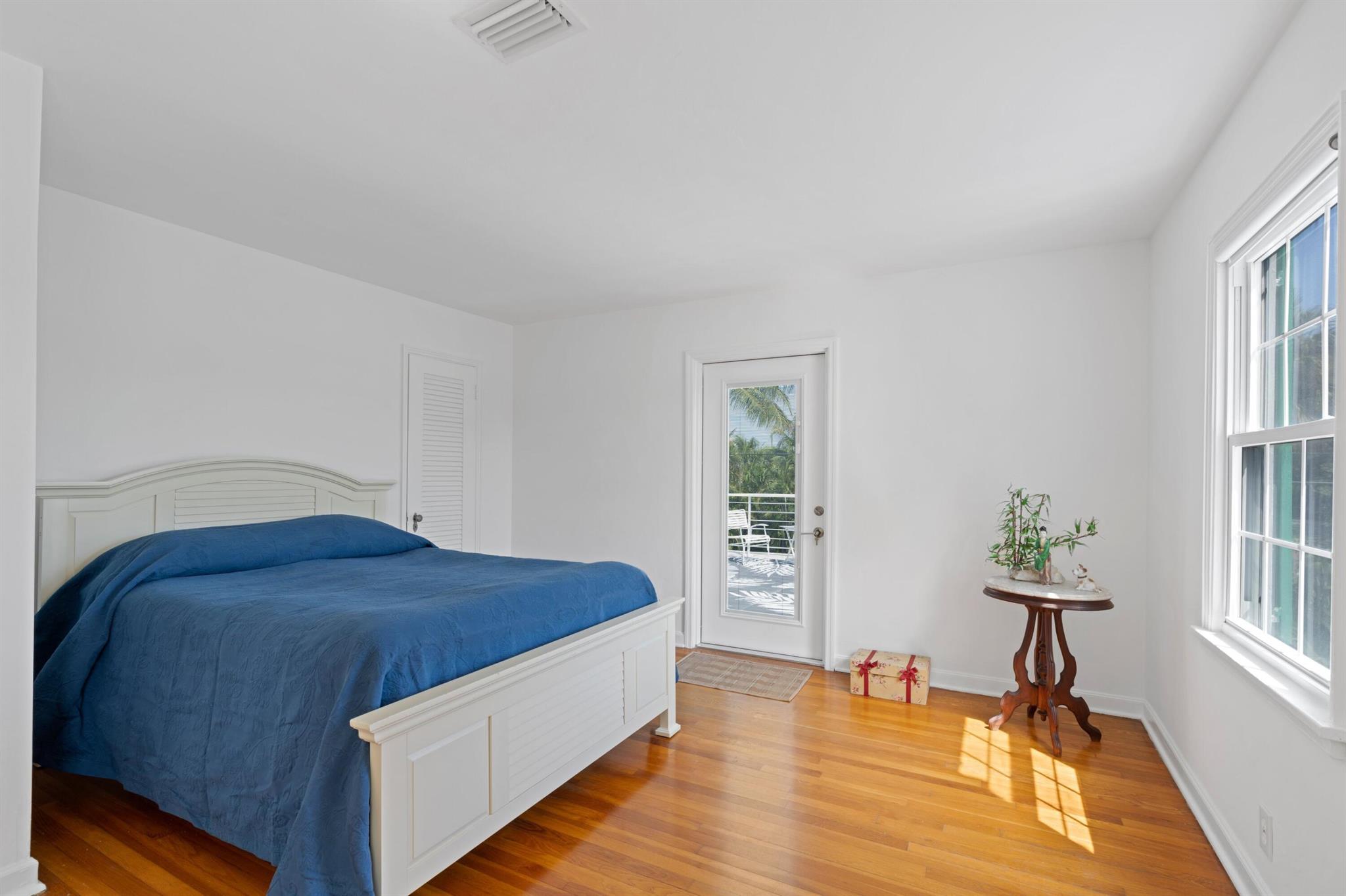 LAKE WORTH TOWN OF - Residential