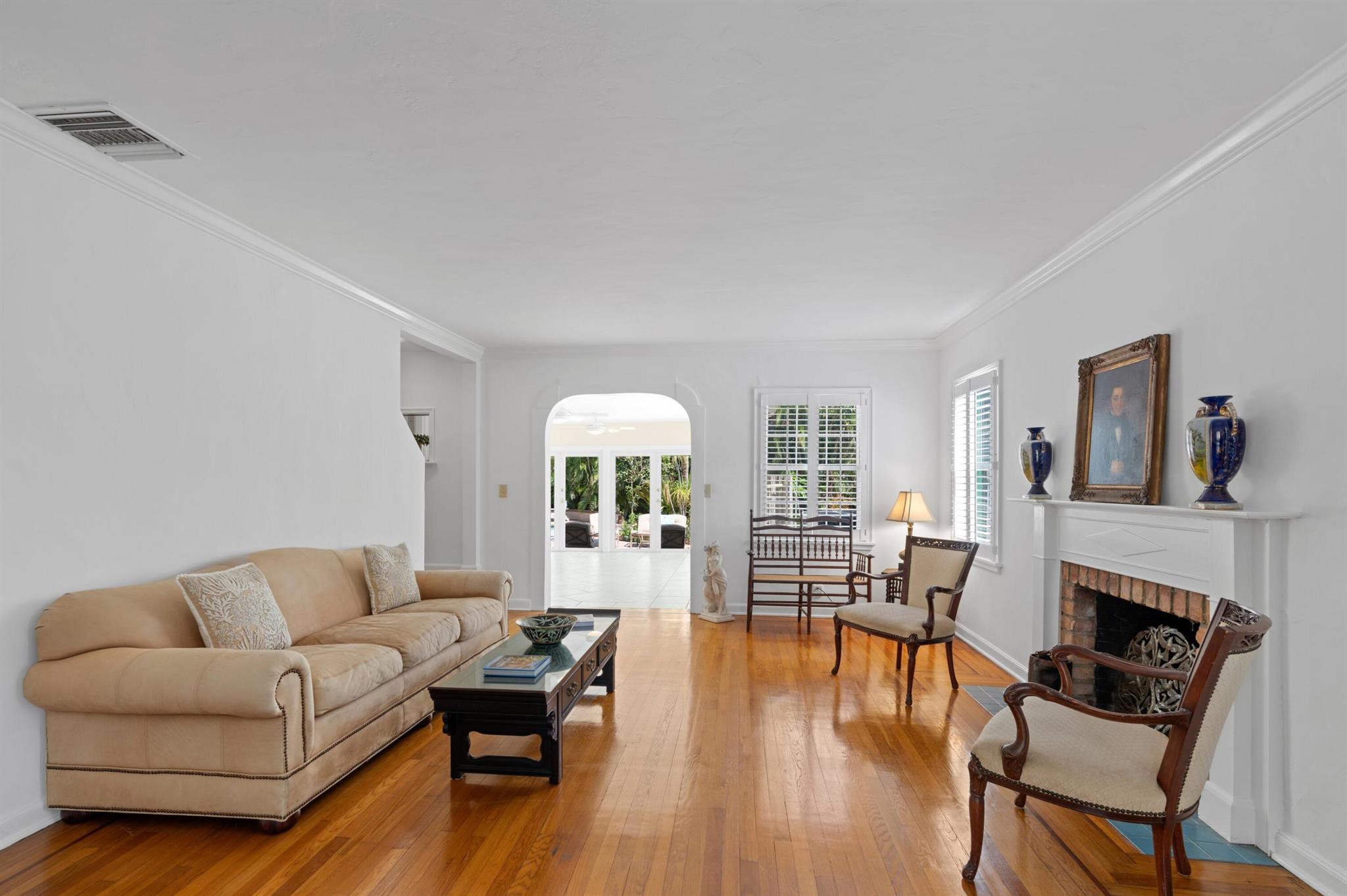 LAKE WORTH TOWN OF - Residential