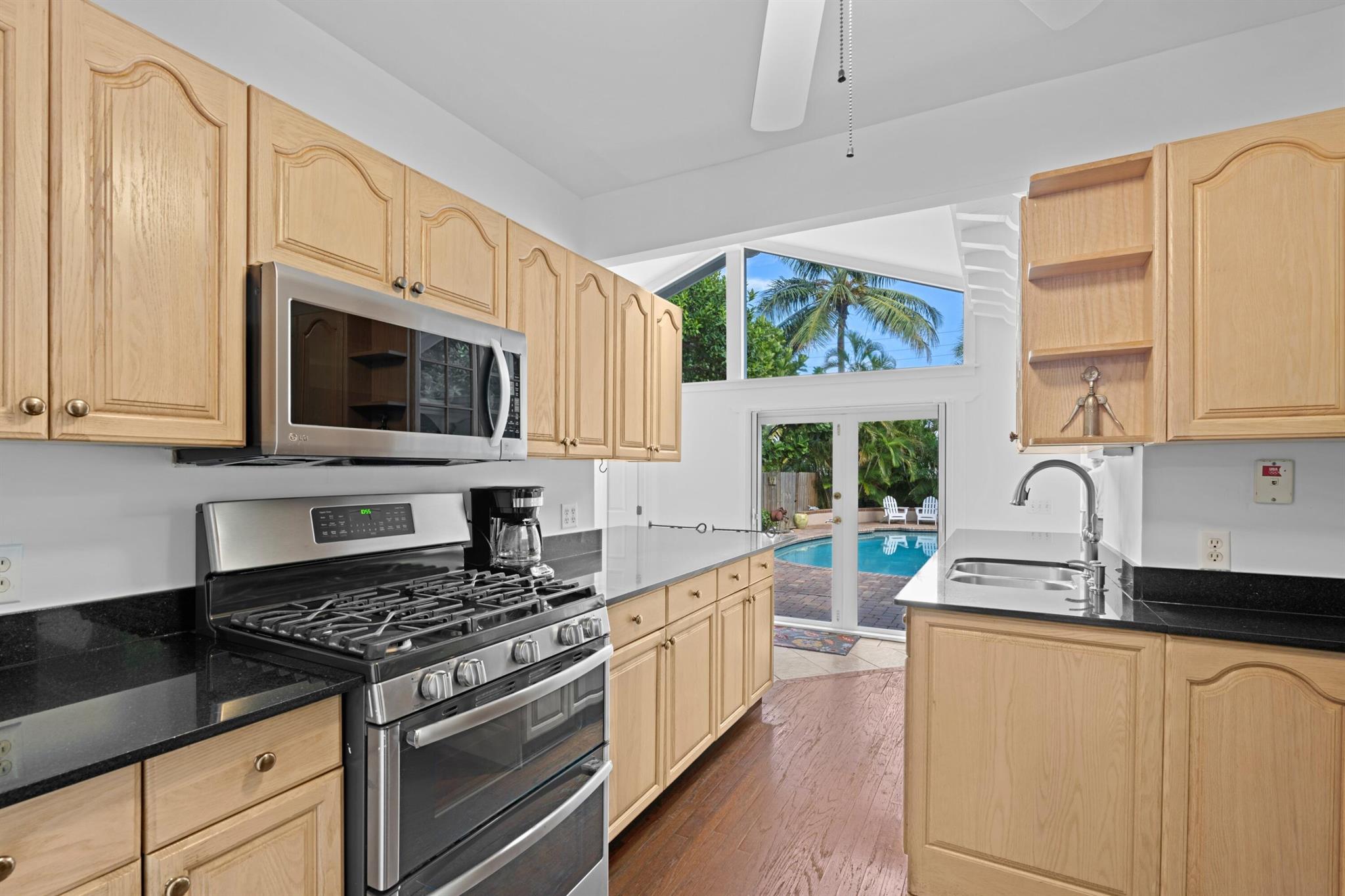 LAKE WORTH TOWN OF - Residential