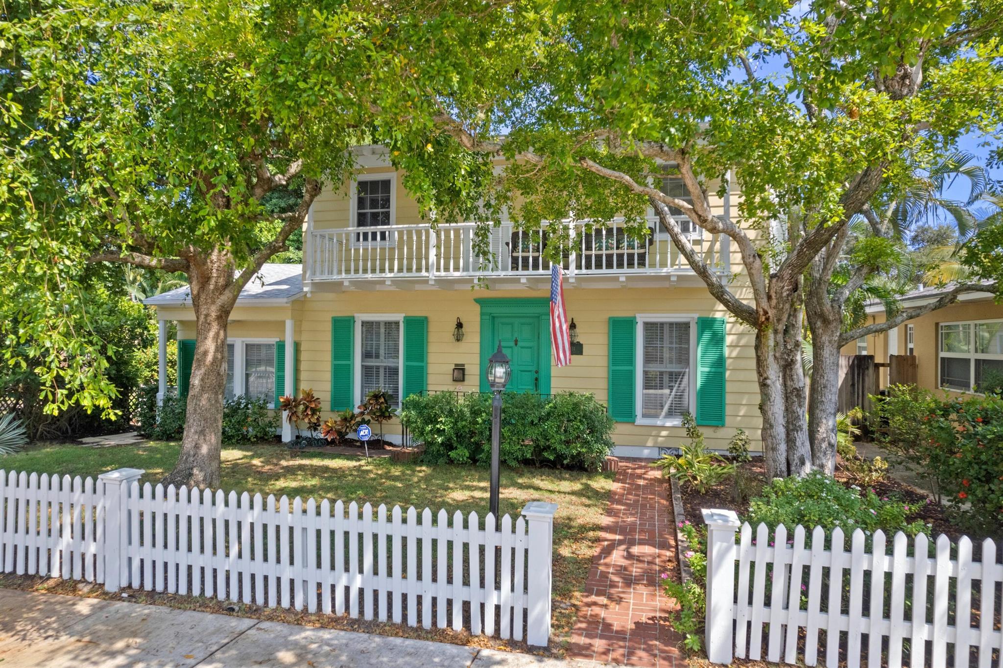 LAKE WORTH TOWN OF - Residential