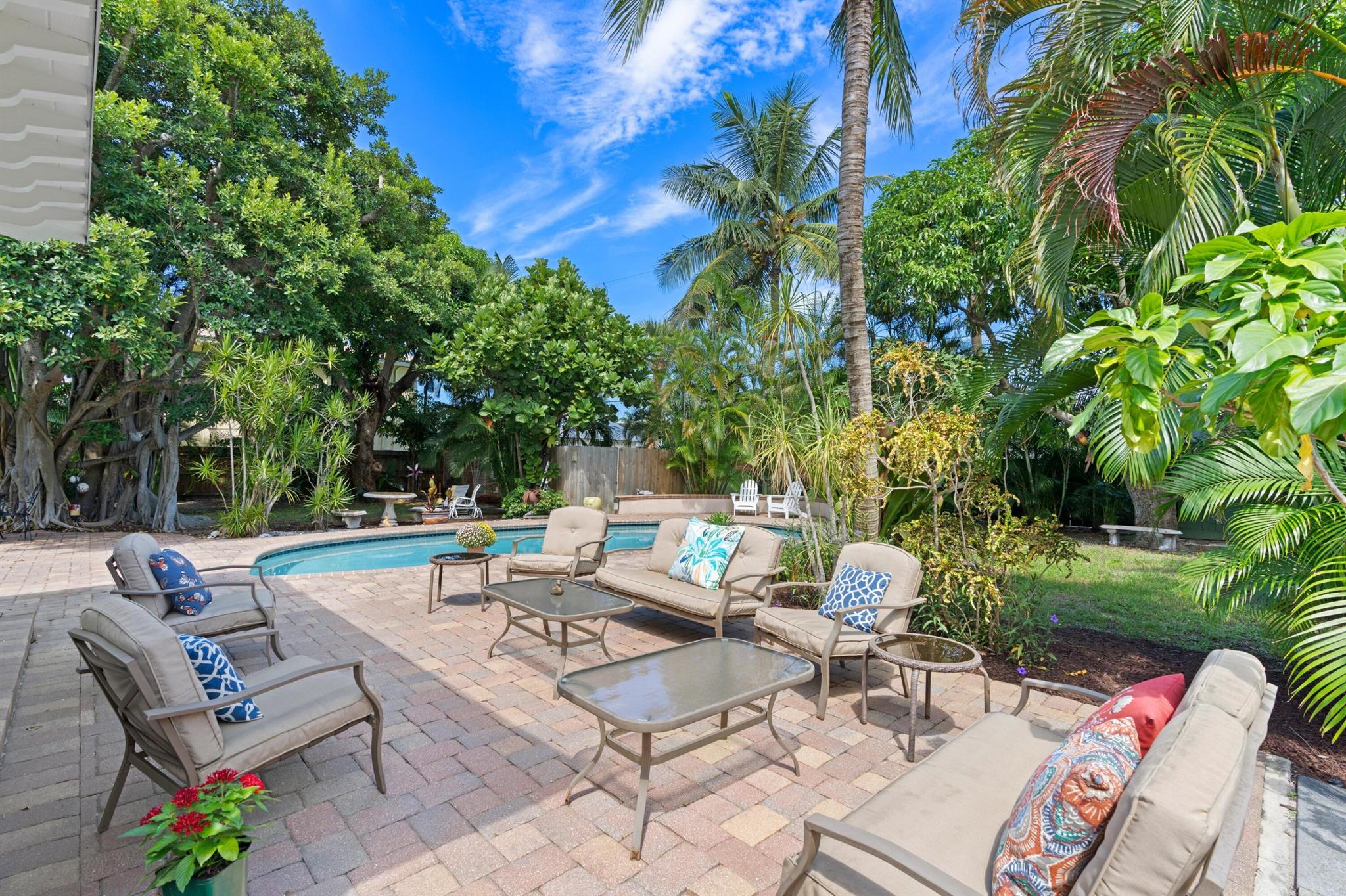 LAKE WORTH TOWN OF - Residential