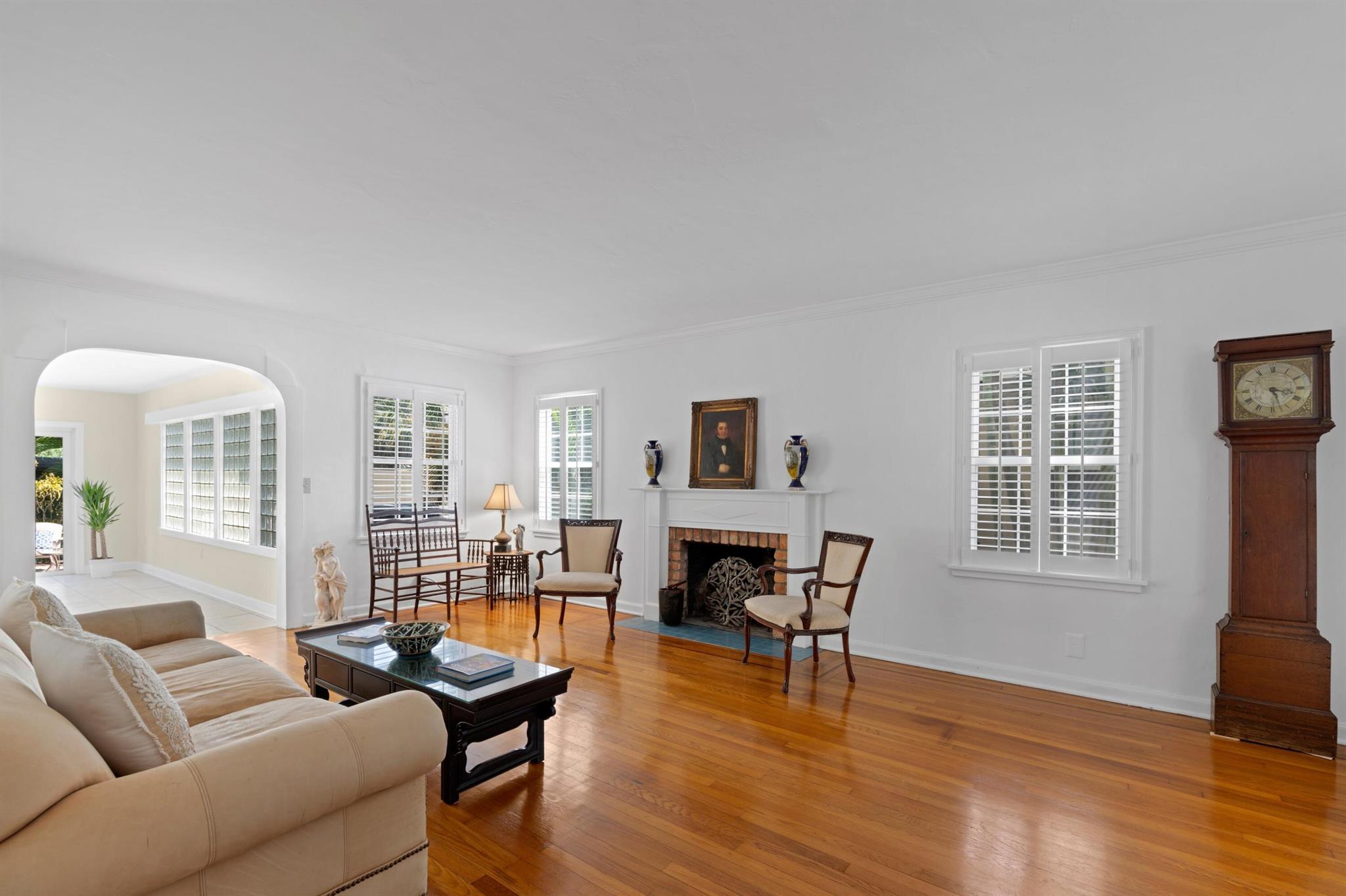 LAKE WORTH TOWN OF - Residential