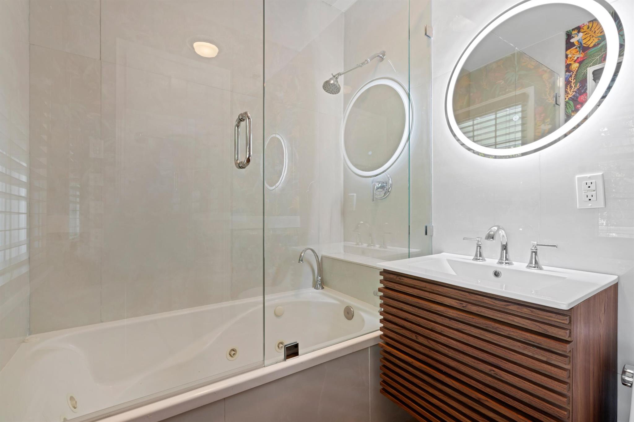 LAKE WORTH TOWN OF - Residential