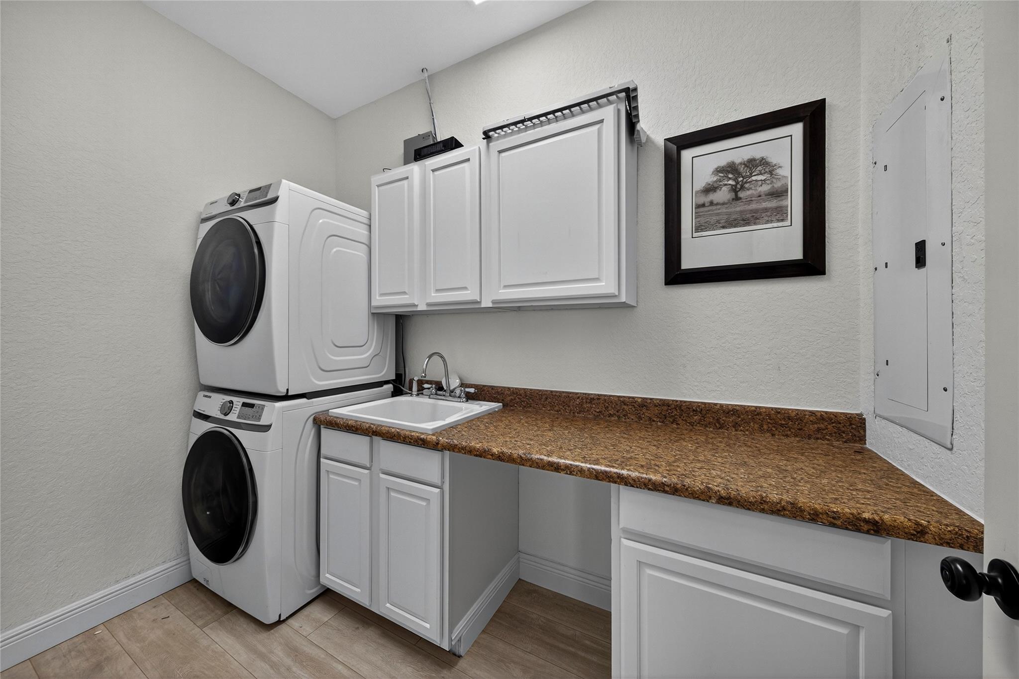 VENETIAN ISLES - Residential Lease