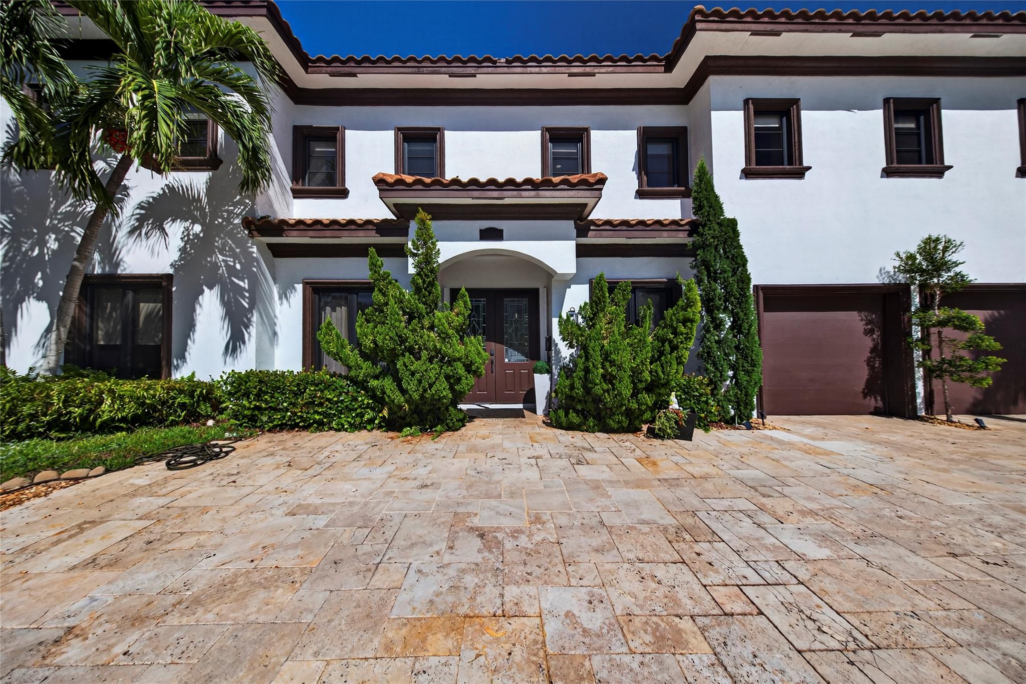 VENETIAN ISLES - Residential Lease