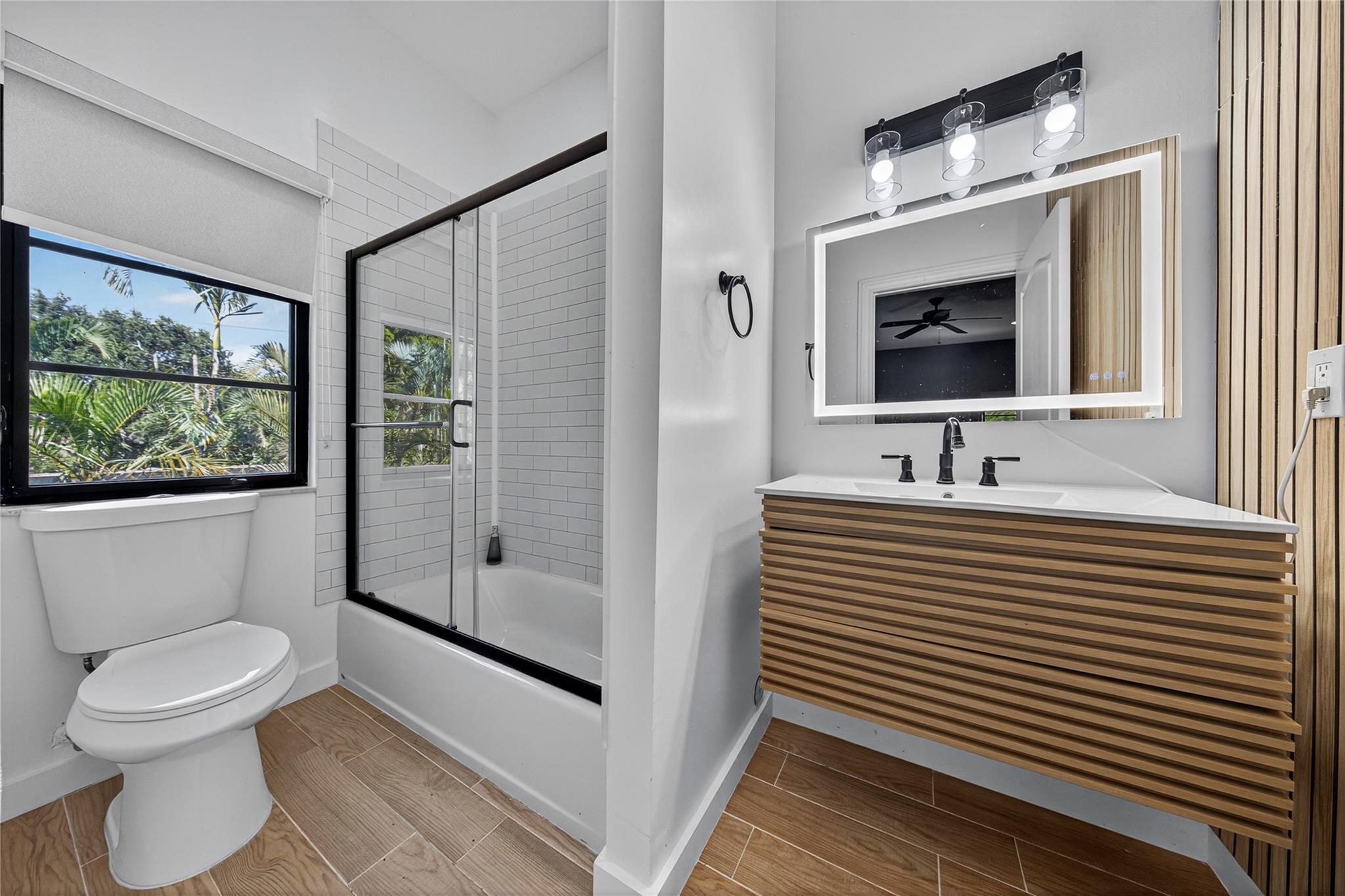 VENETIAN ISLES - Residential Lease