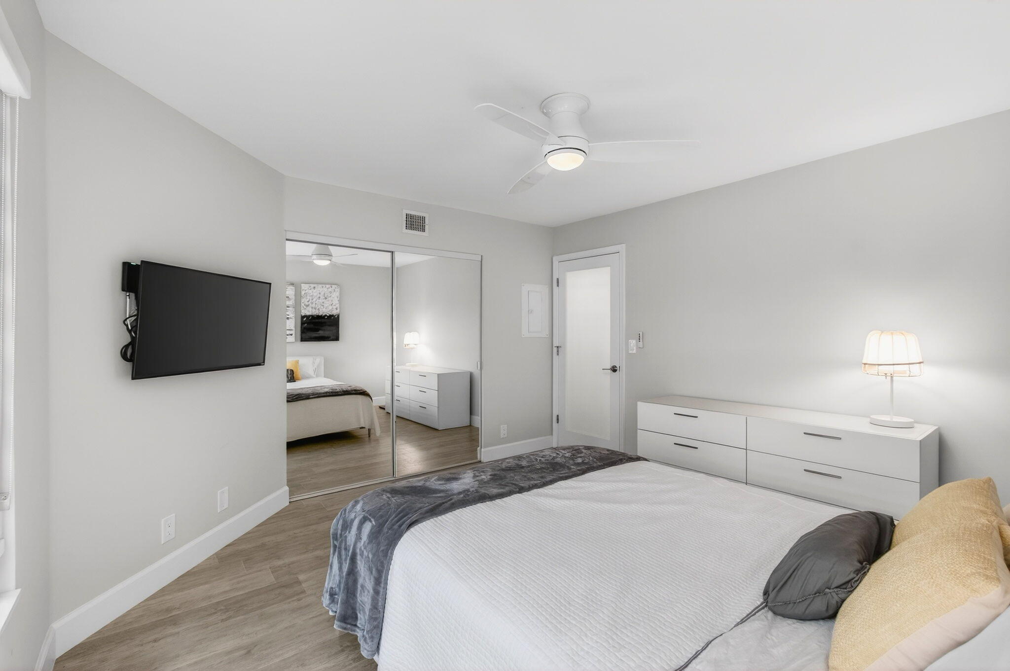 GLENEAGLES CONDO IV - Residential