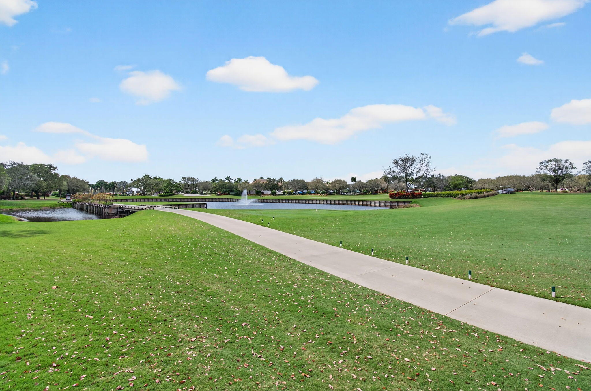 GLENEAGLES CONDO IV - Residential