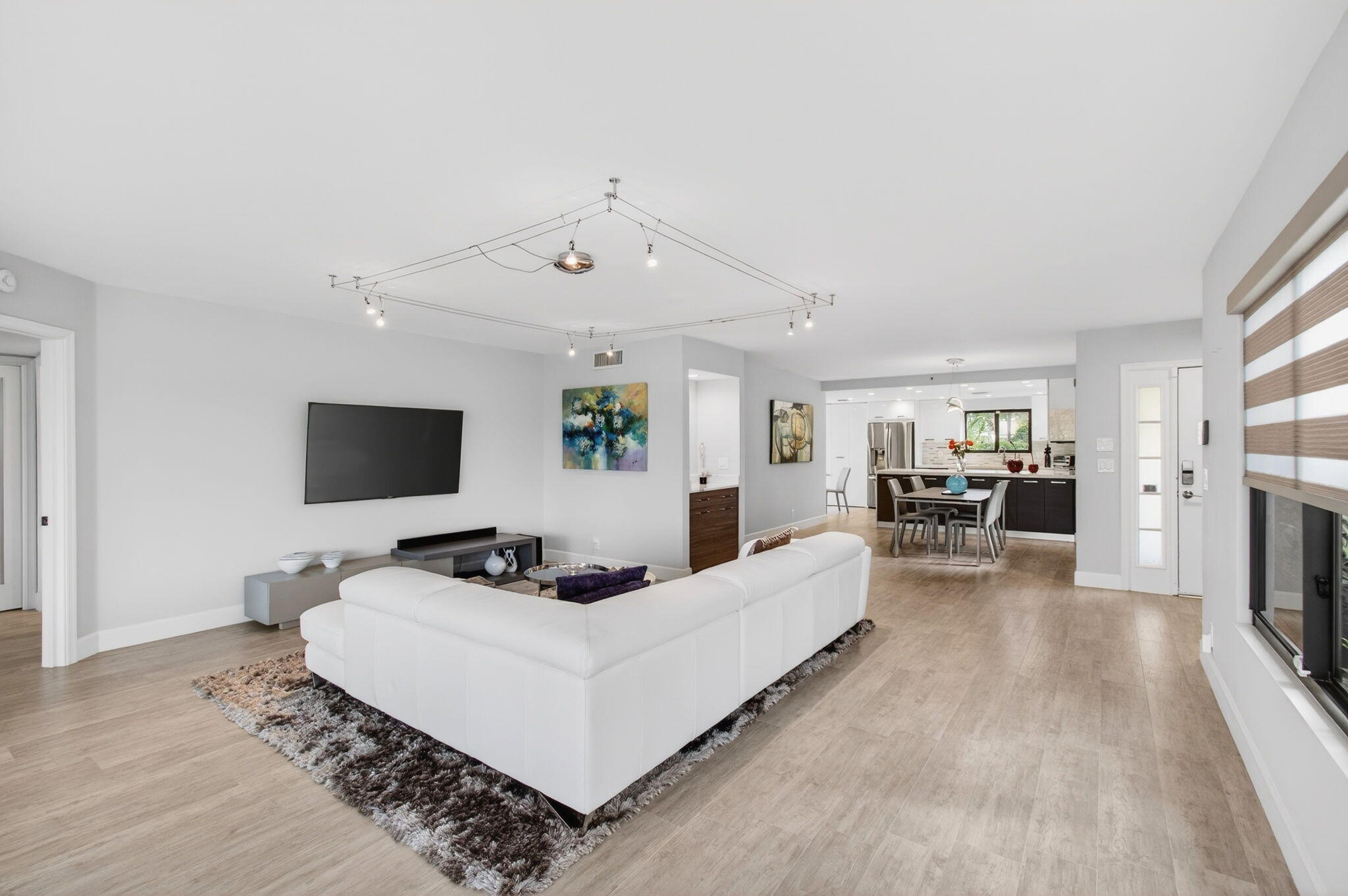 GLENEAGLES CONDO IV - Residential