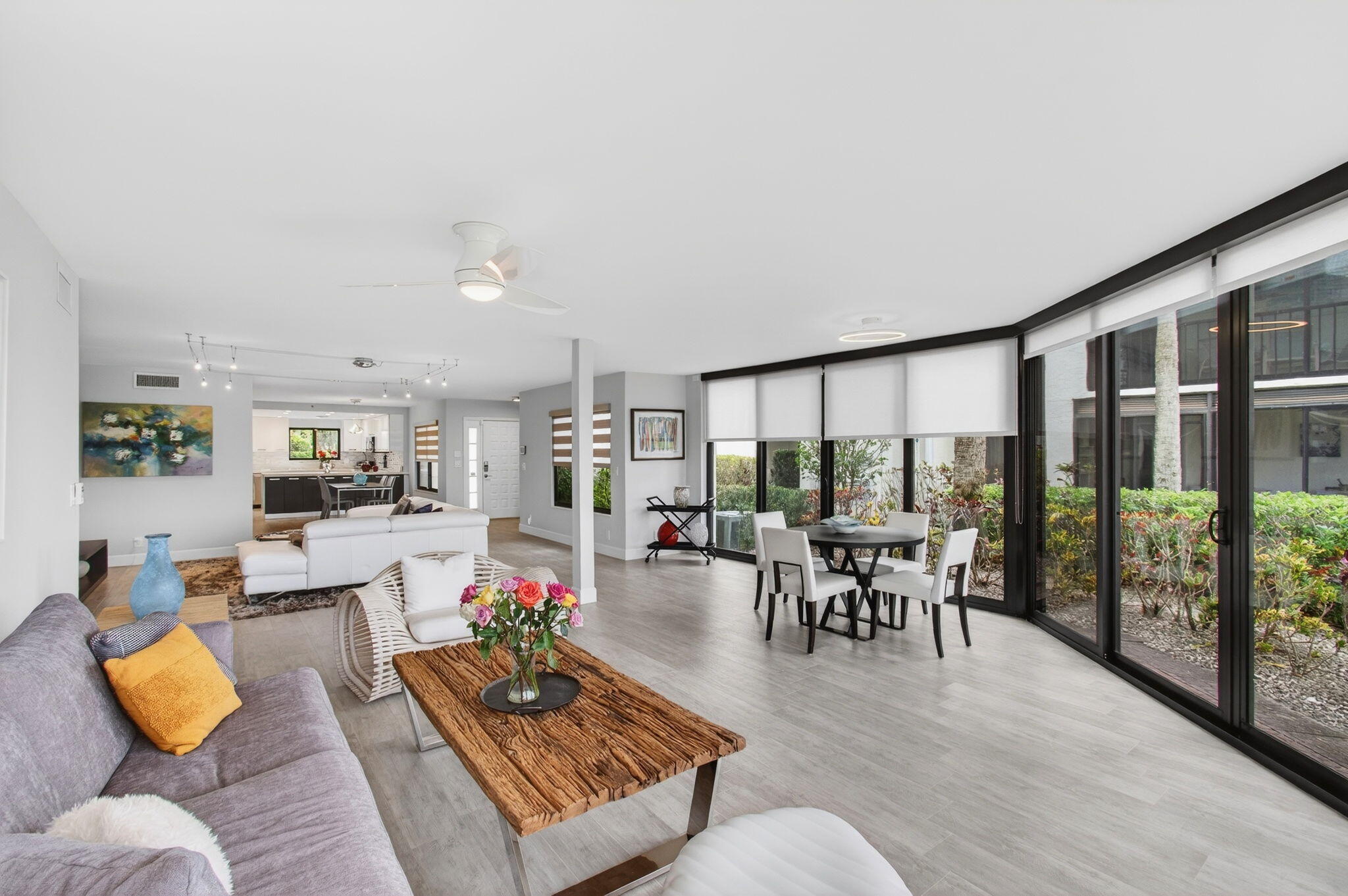 GLENEAGLES CONDO IV - Residential