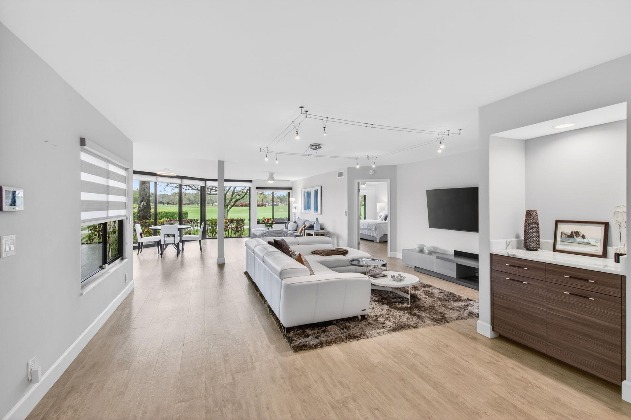 GLENEAGLES CONDO IV - Residential