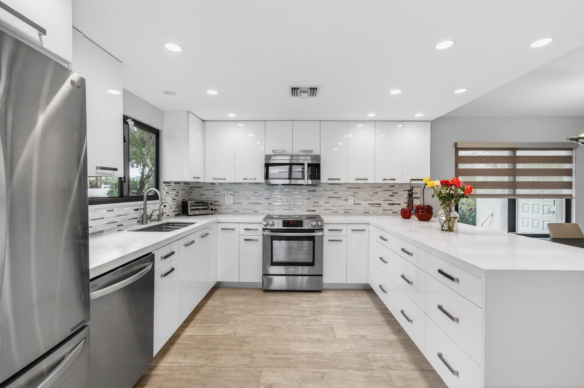 GLENEAGLES CONDO IV - Residential