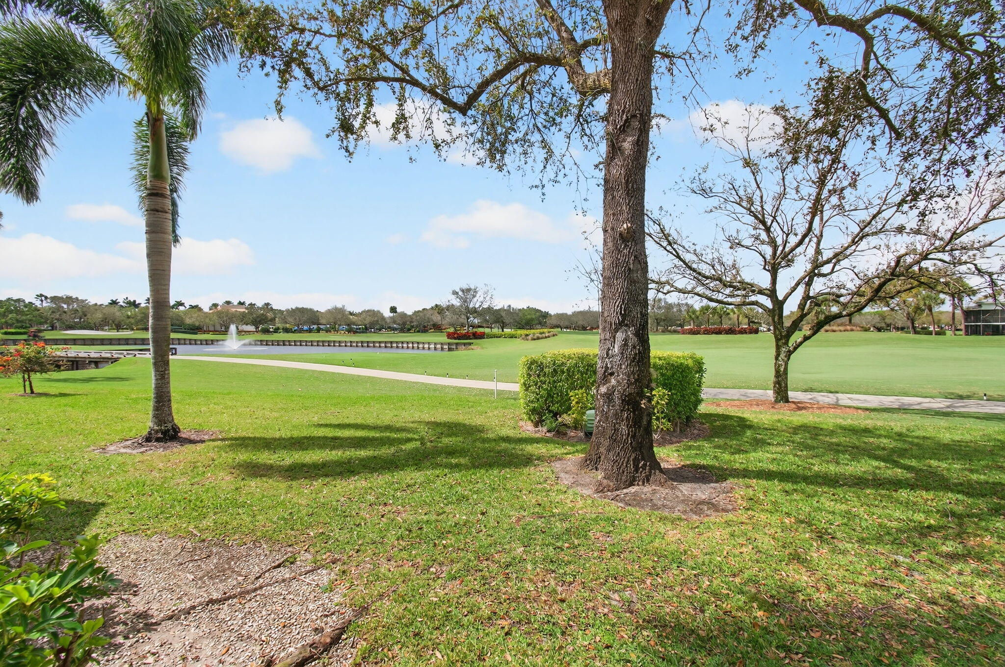 GLENEAGLES CONDO IV - Residential