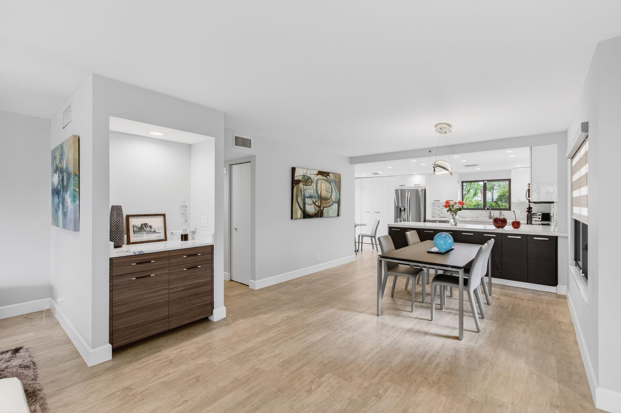 GLENEAGLES CONDO IV - Residential