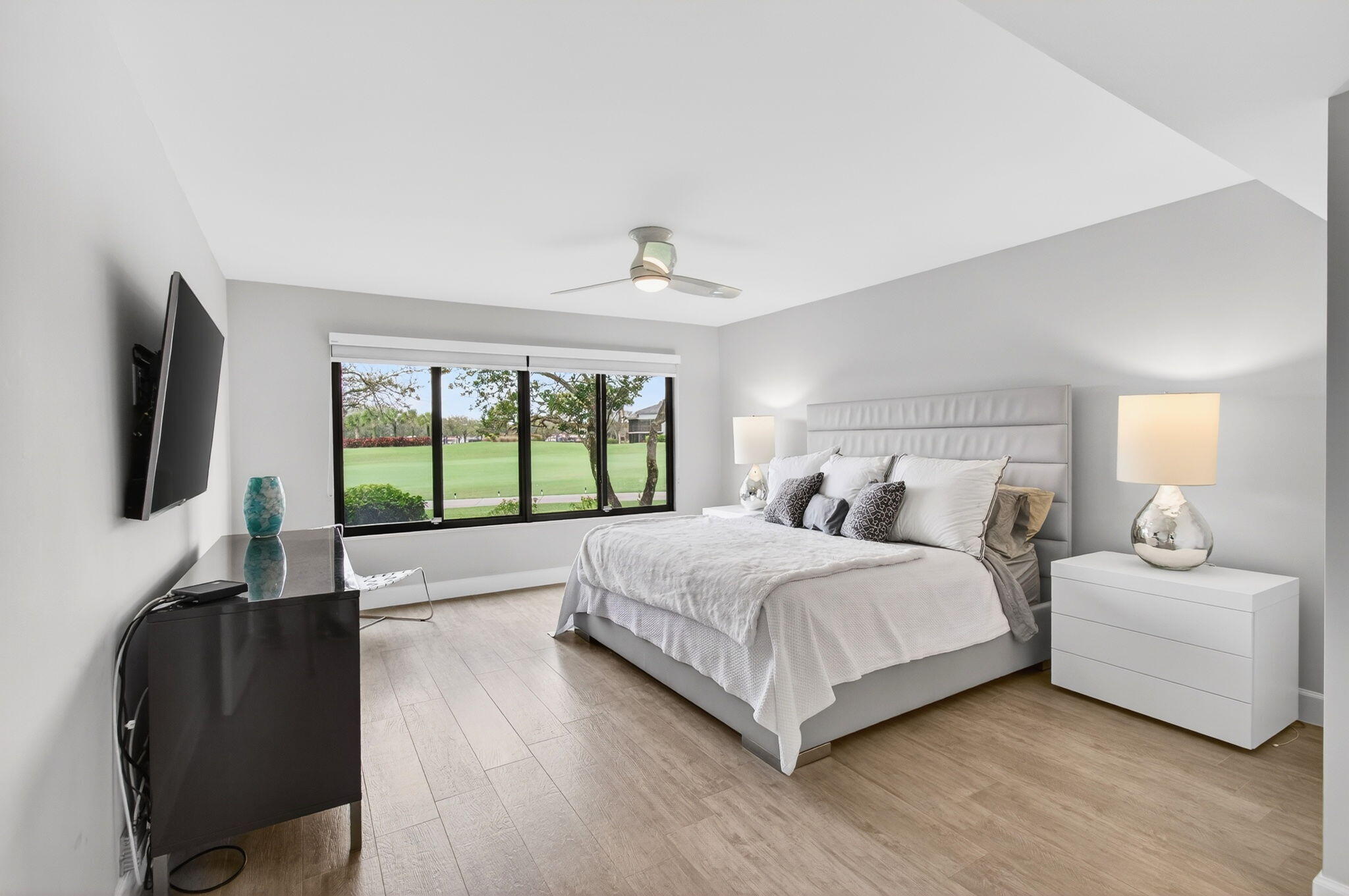 GLENEAGLES CONDO IV - Residential