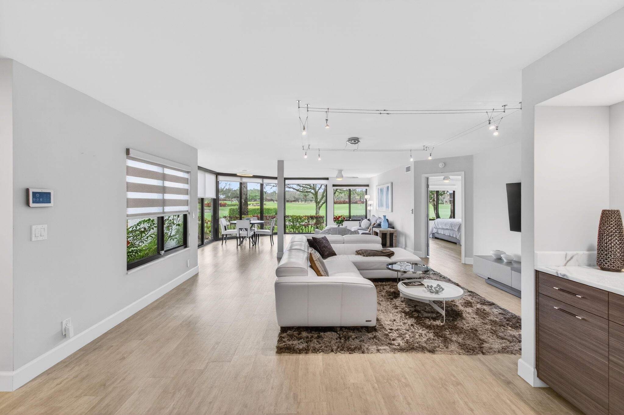 GLENEAGLES CONDO IV - Residential