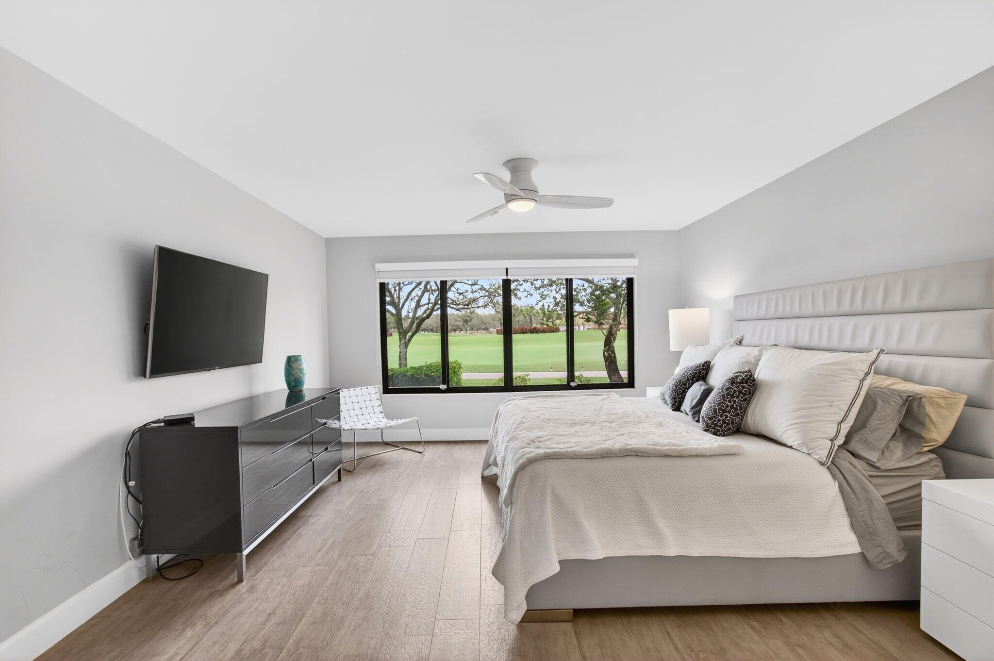 GLENEAGLES CONDO IV - Residential