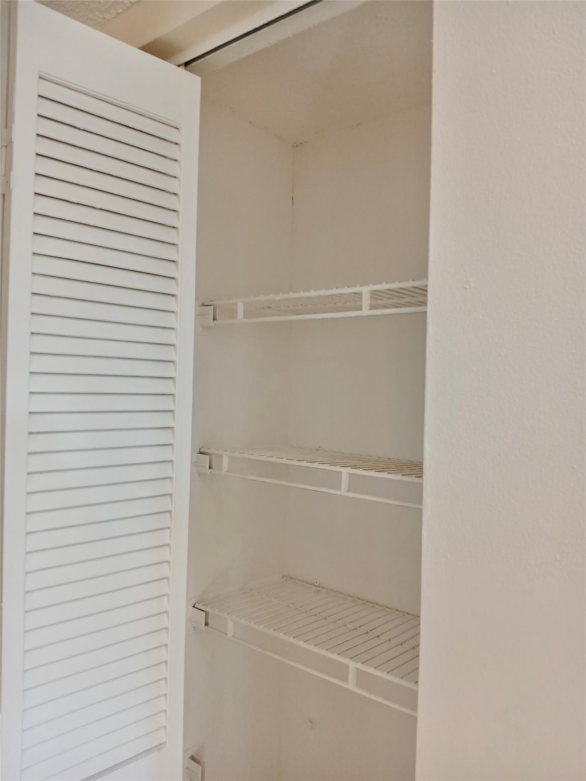 Oak Court Condo - Residential Lease
