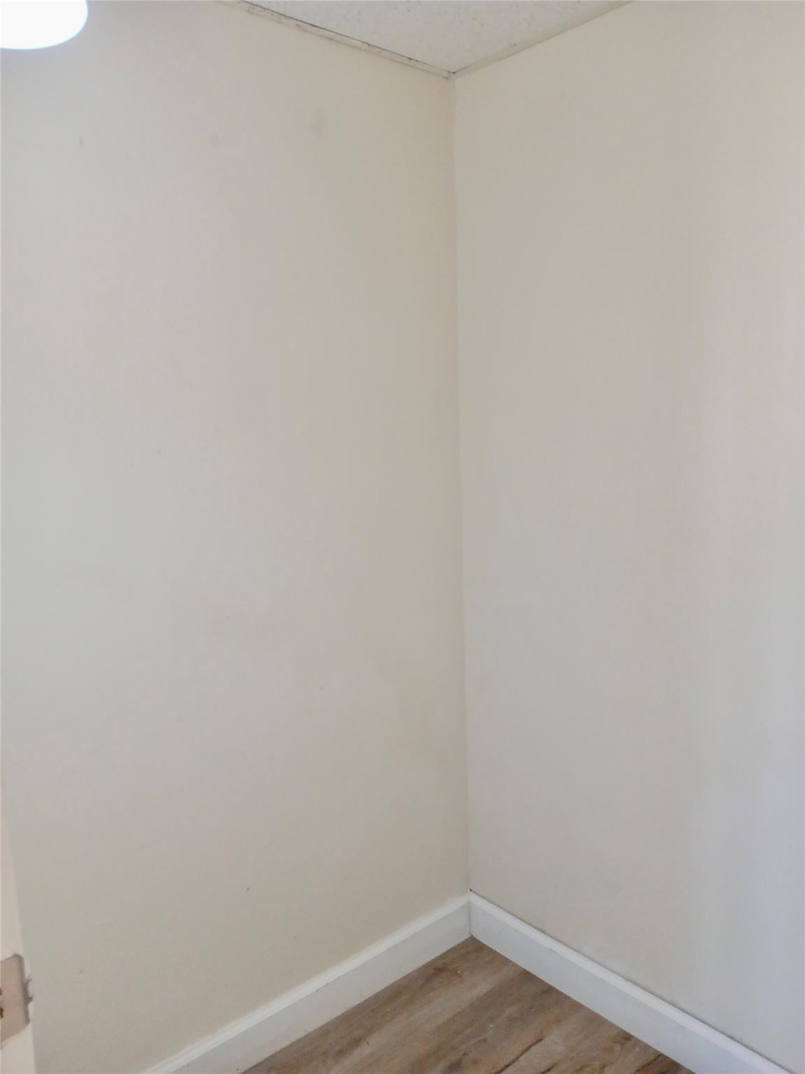 Oak Court Condo - Residential Lease