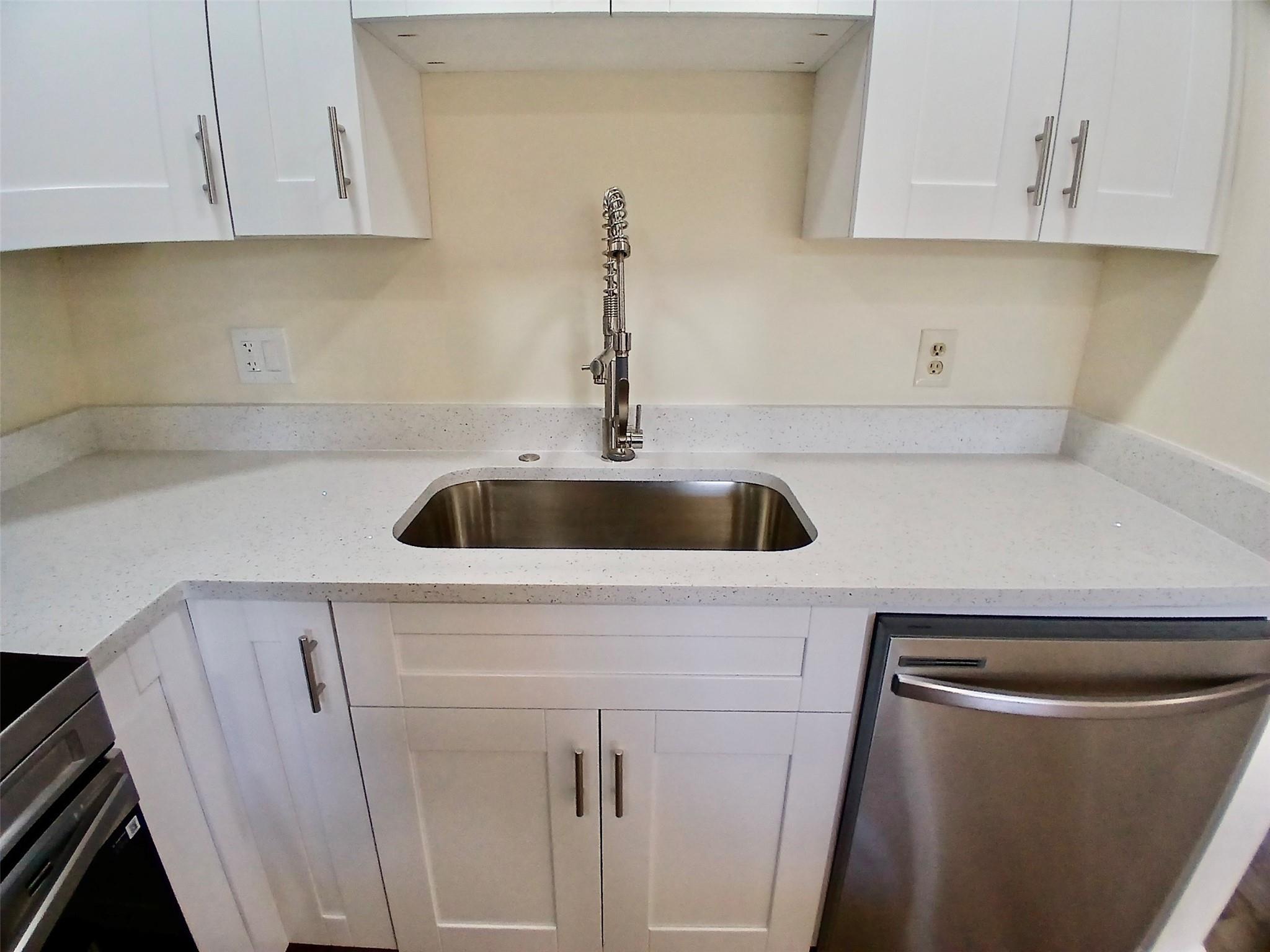 Oak Court Condo - Residential Lease