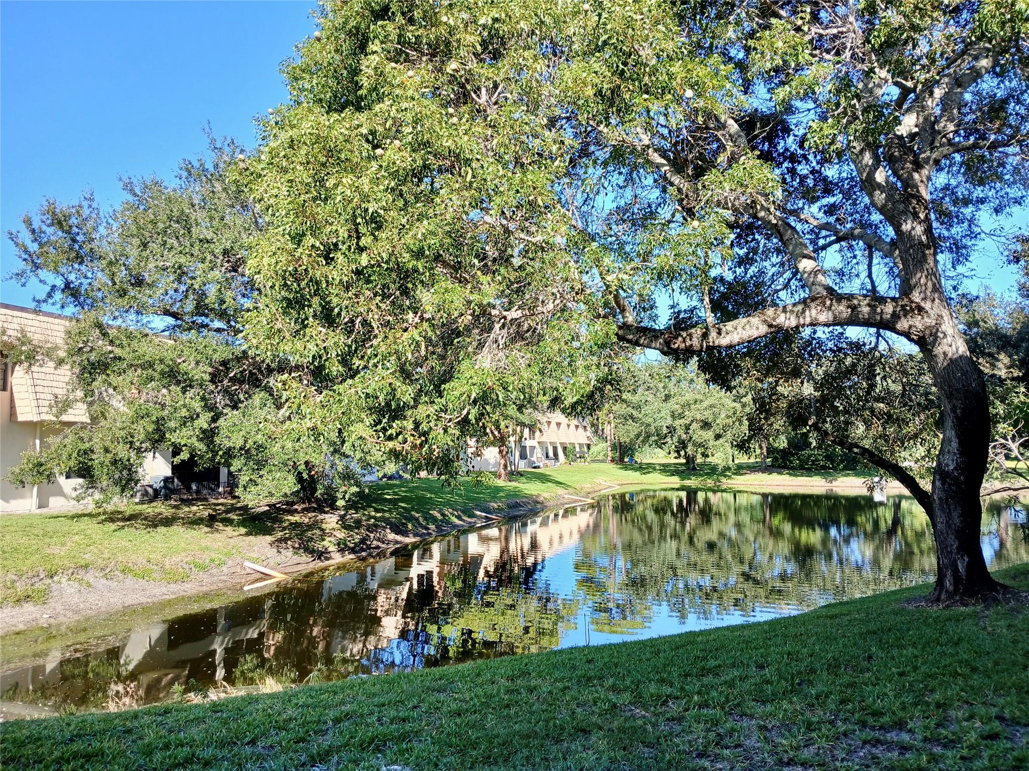 Oak Court Condo - Residential Lease