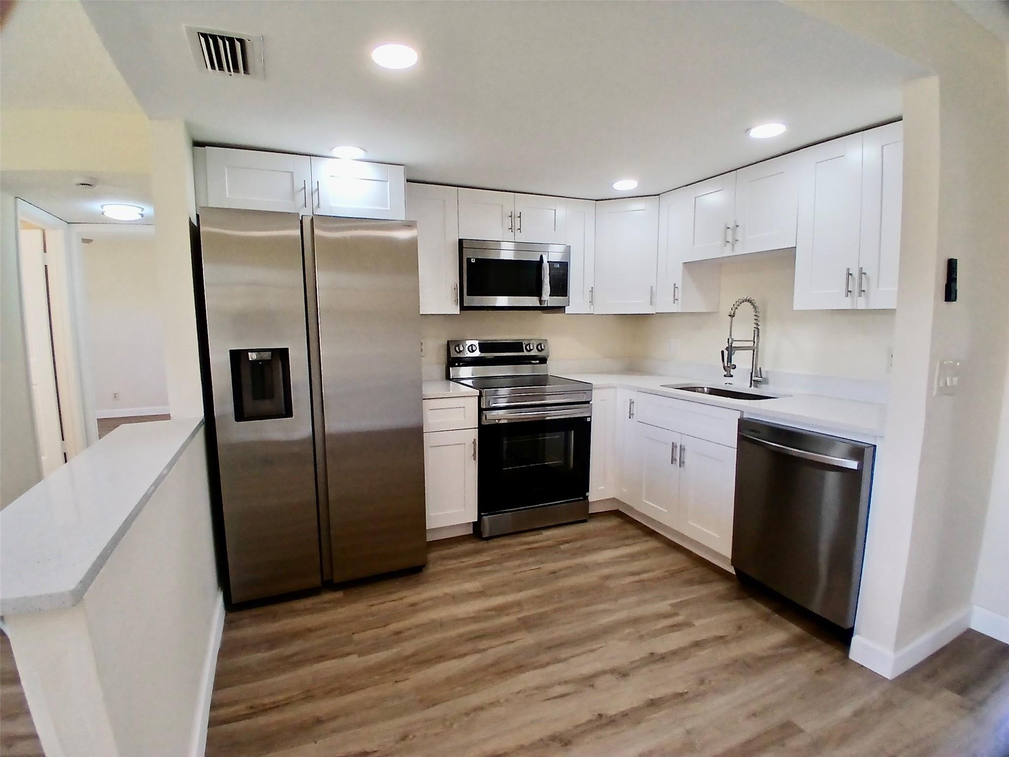 Oak Court Condo - Residential Lease